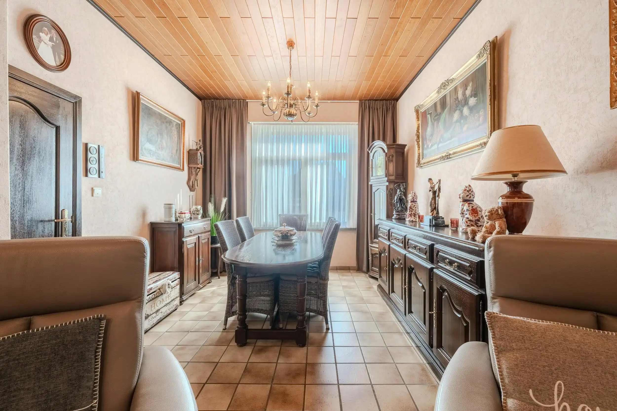 Huis te koop in Ieper met zongerichte tuin én garage foto 8