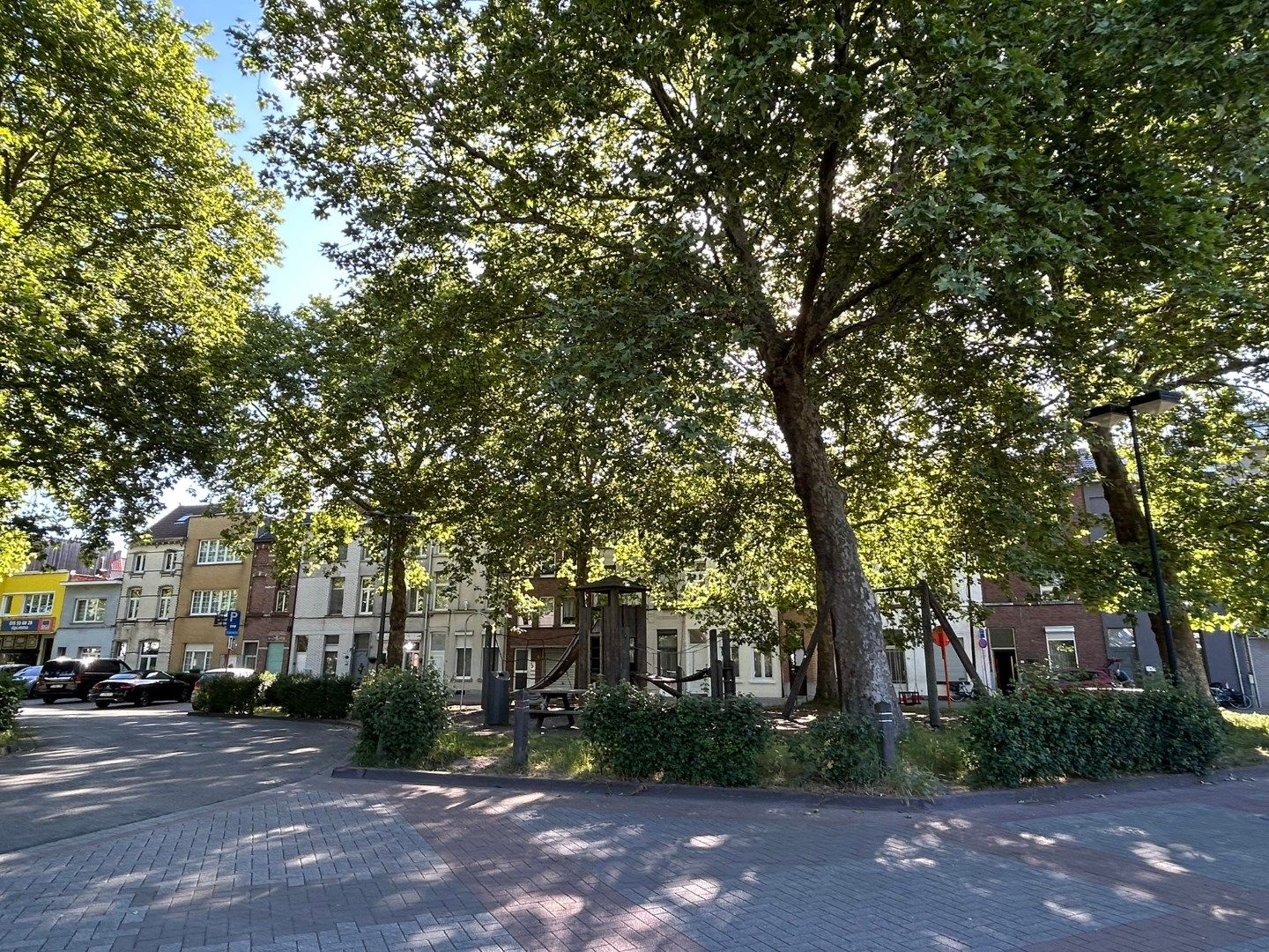 Charmante rijwoning in centrum Mechelen foto 2