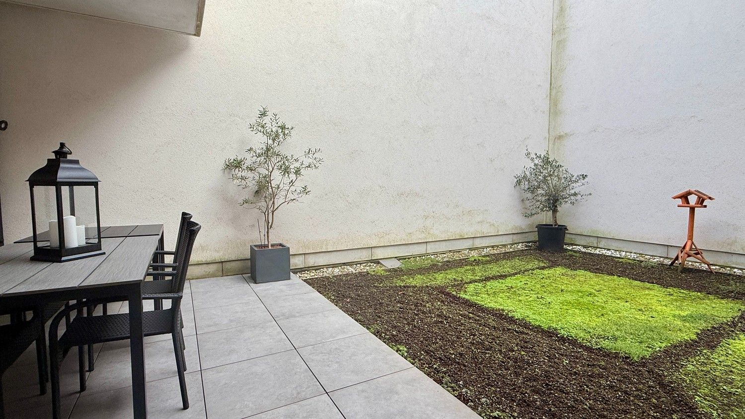 Modern gelijkvloers appartement met 1 slaapkamer en ruim terras/tuin in hartje Lanaken foto 4