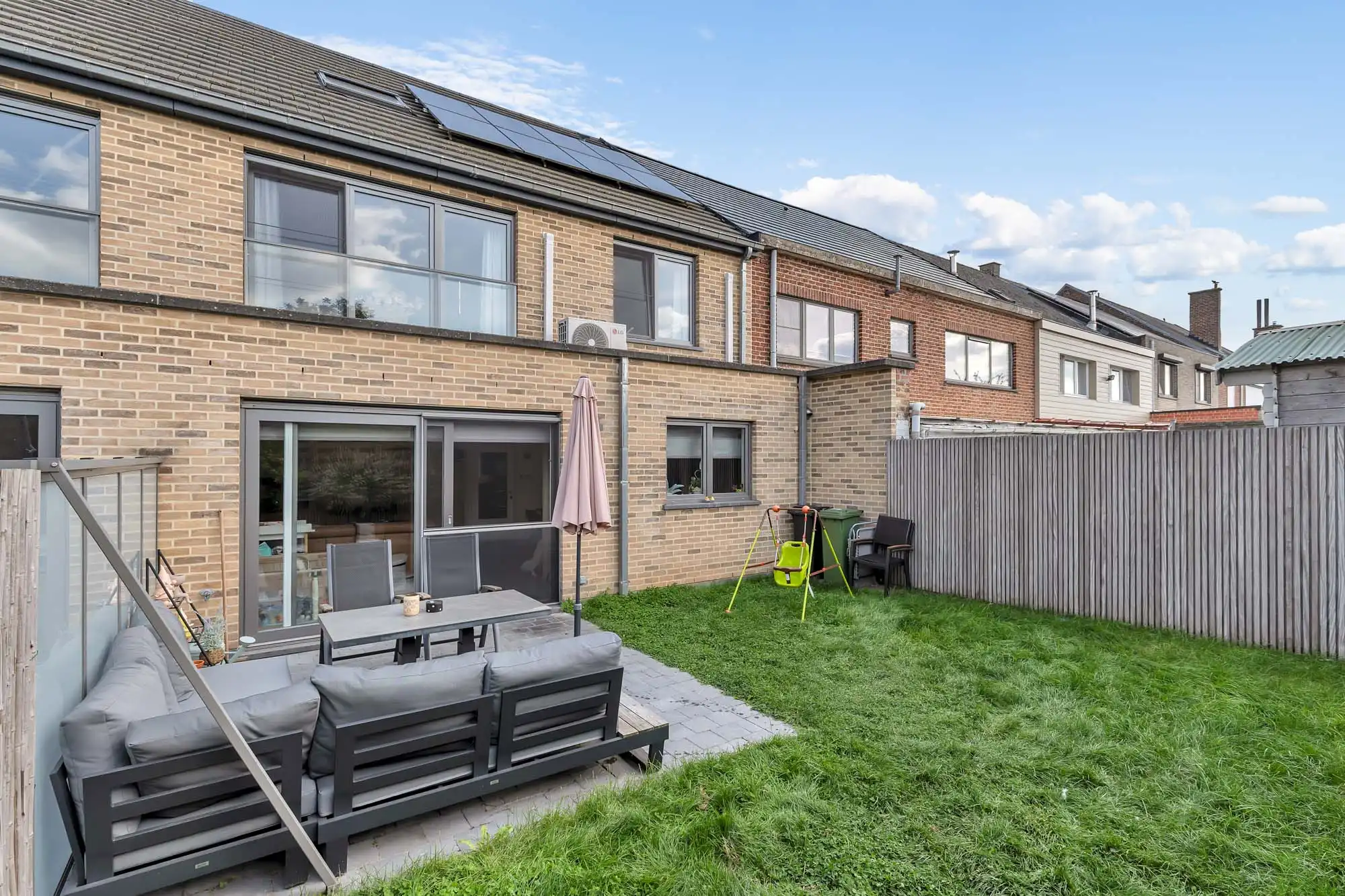 Instapklare, goed onderhouden woning te Iddergem met 3slpk foto 5