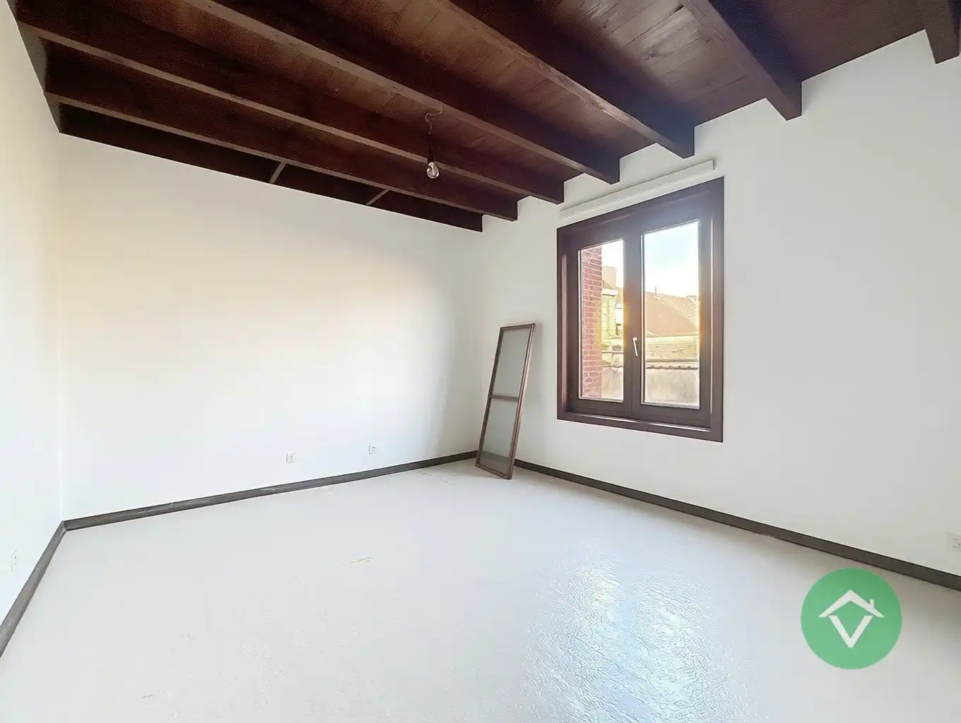 Instapklare woning met 4 slaapkamers in centrum van Koekelare foto 13