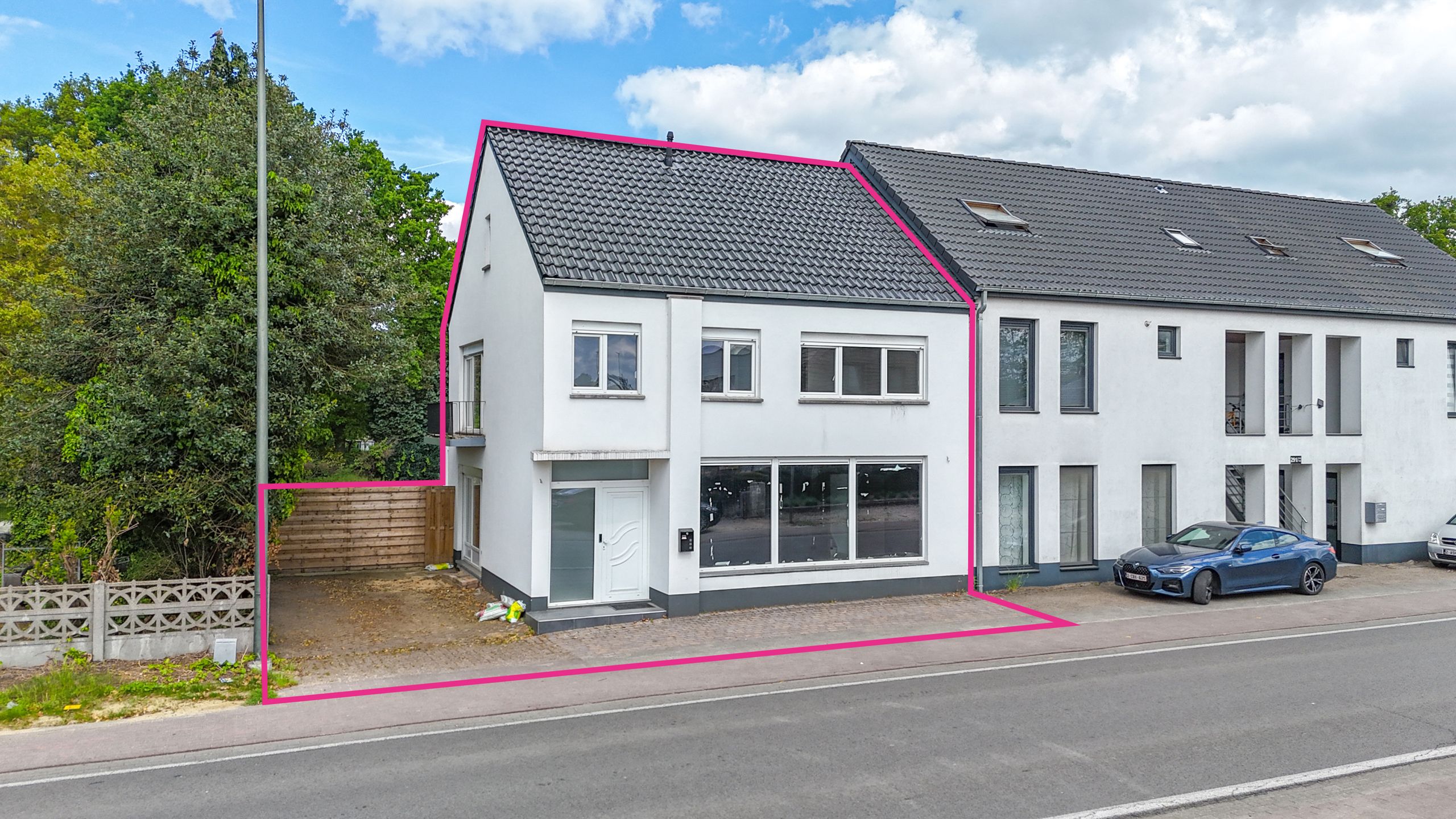 Vernieuwde ruime woning met 4slpks op 6are met gunstig EPC!  foto {{pictureIndex}}