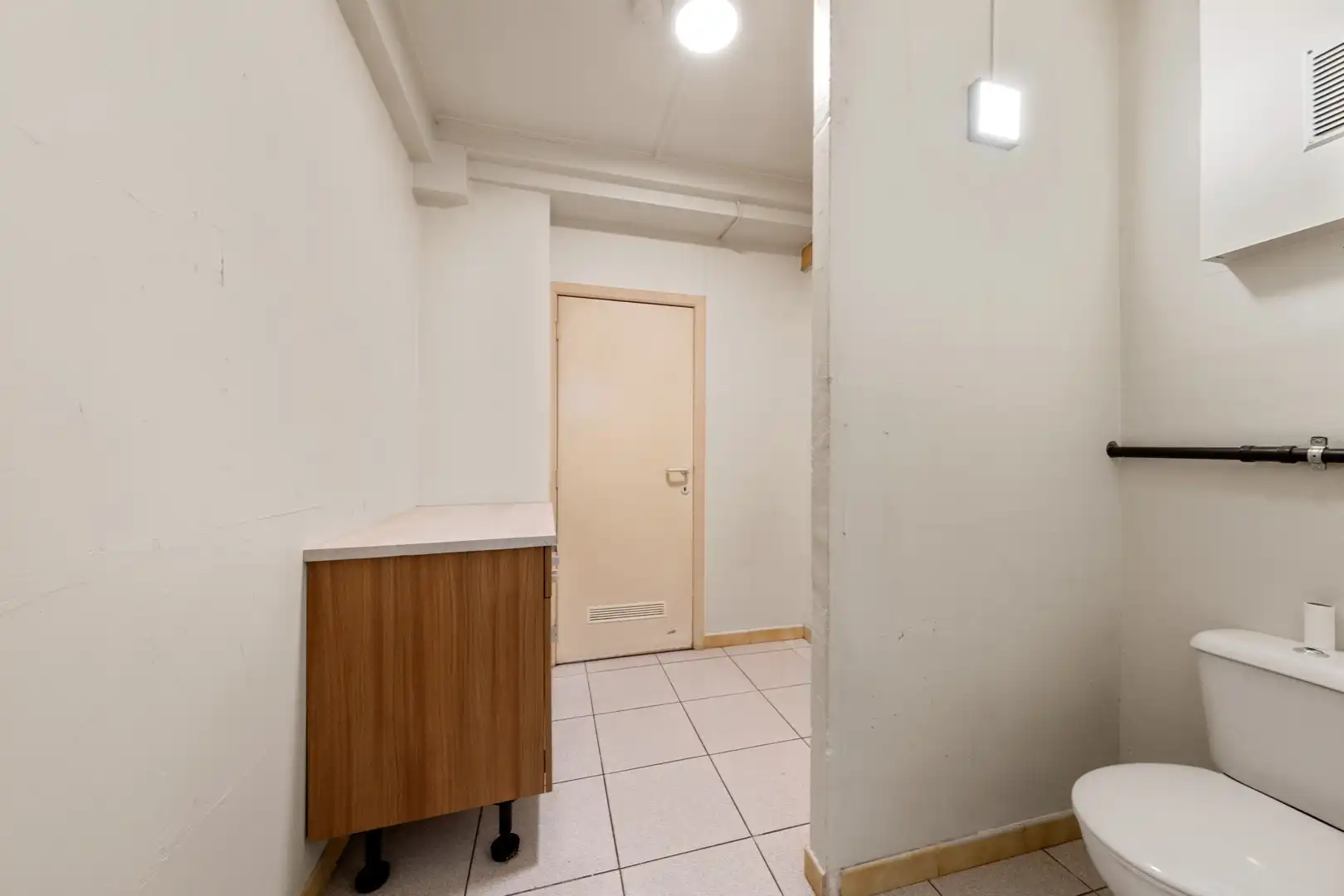 RUIM GELIJKVLOERS APPARTEMENT VAN 115 M2 IN HET HART VAN DEINZE foto 13