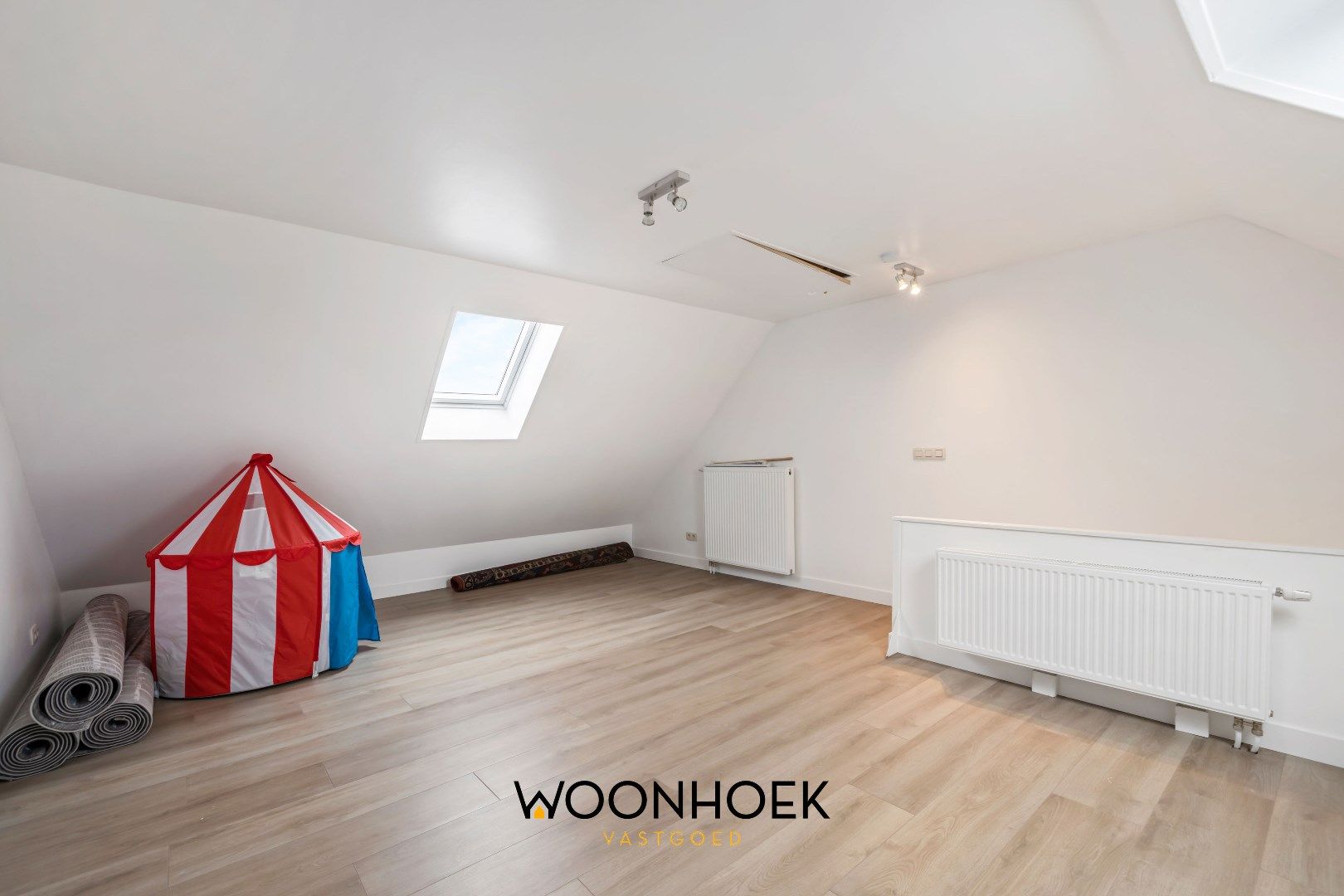 VERKOCHT! Binnen de week! Woonhoek Vastgoed Lokeren foto 11