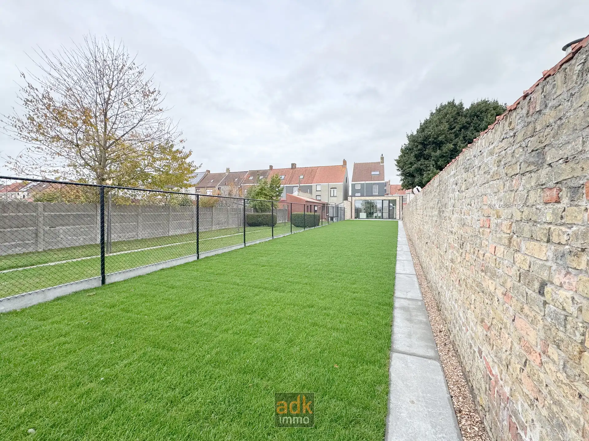 Instapklare 4-gevelwoning met zonnige tuin, terras. foto 11