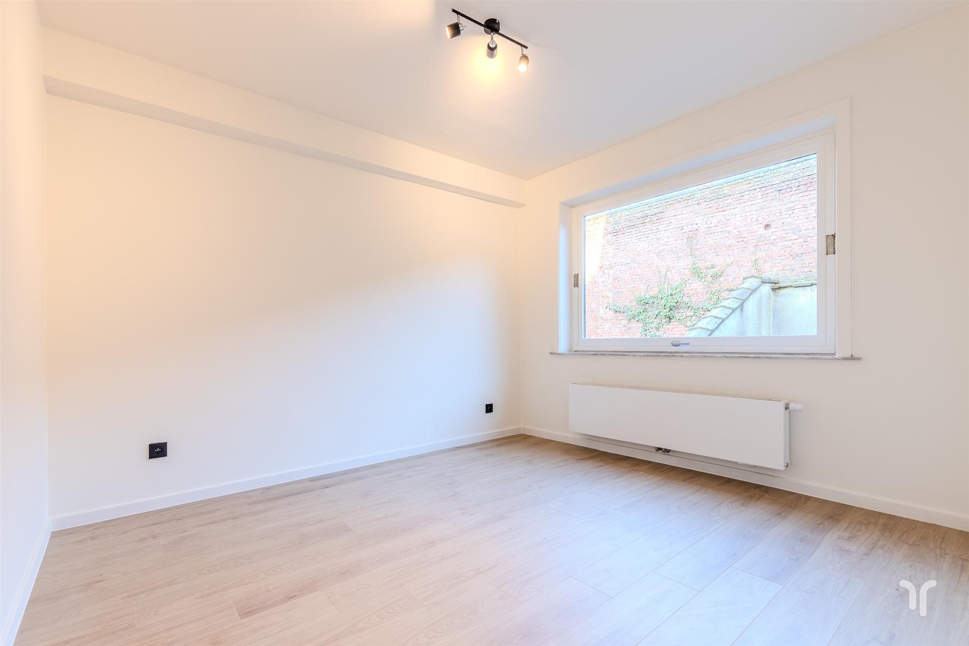 Ruim gerenoveerd appartement foto 5