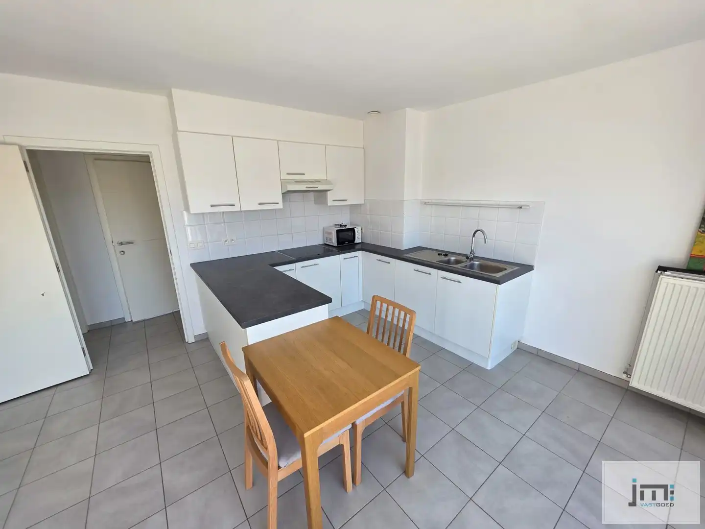 Appartement met terras foto 4