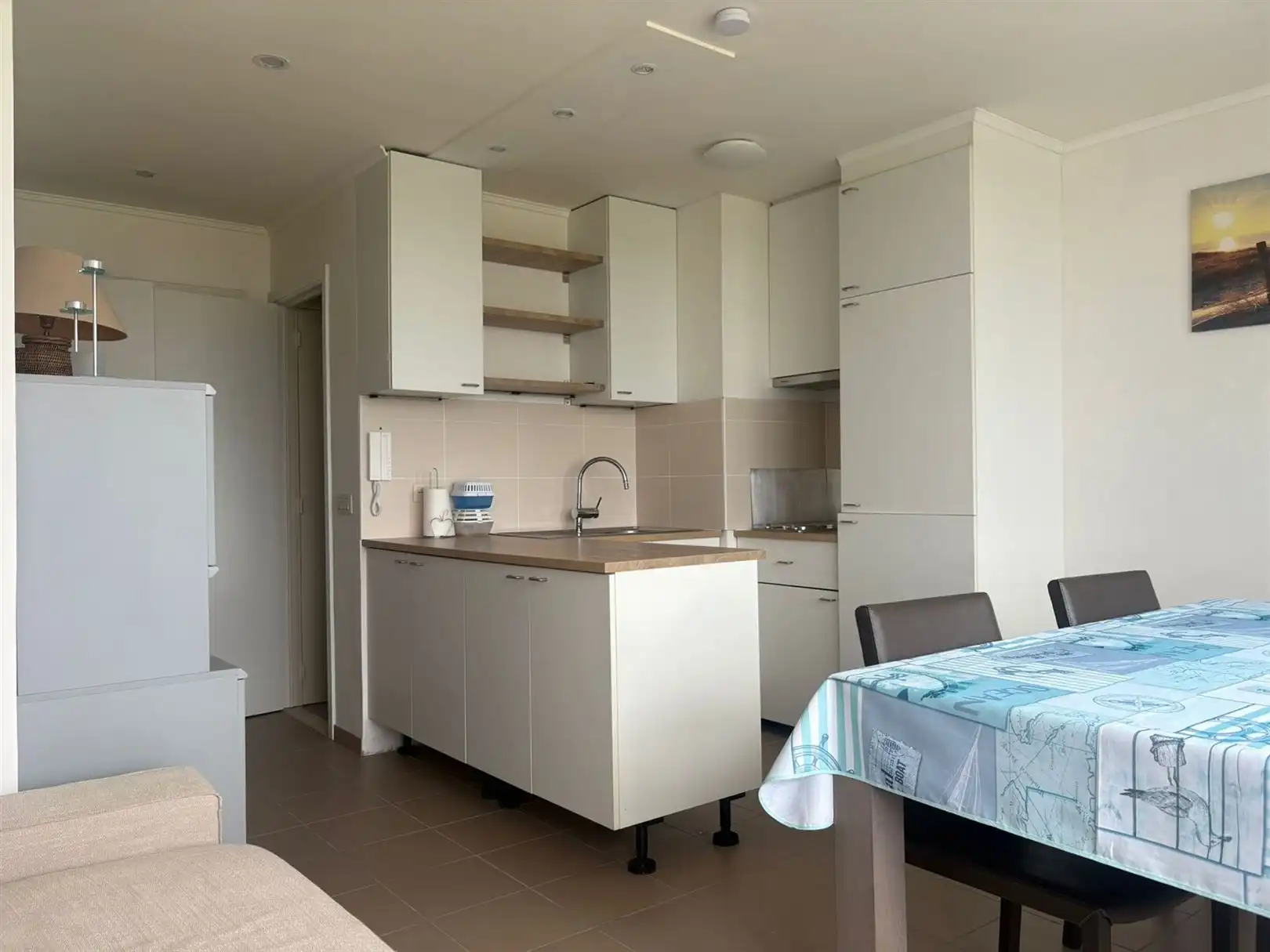 appartement foto {{pictureIndex}}