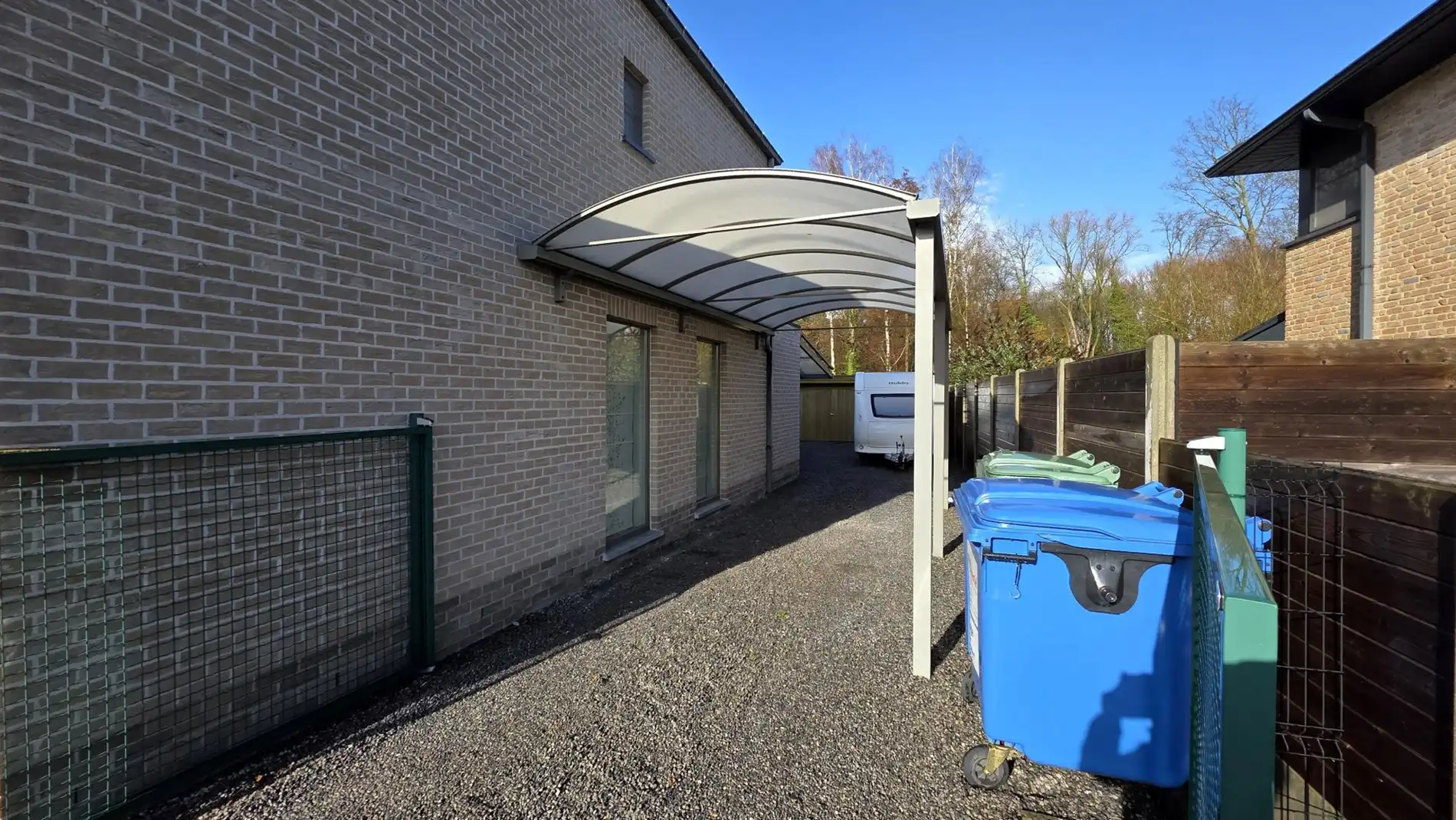 EPC A woning met 4 slpk, tuin en carport foto 23