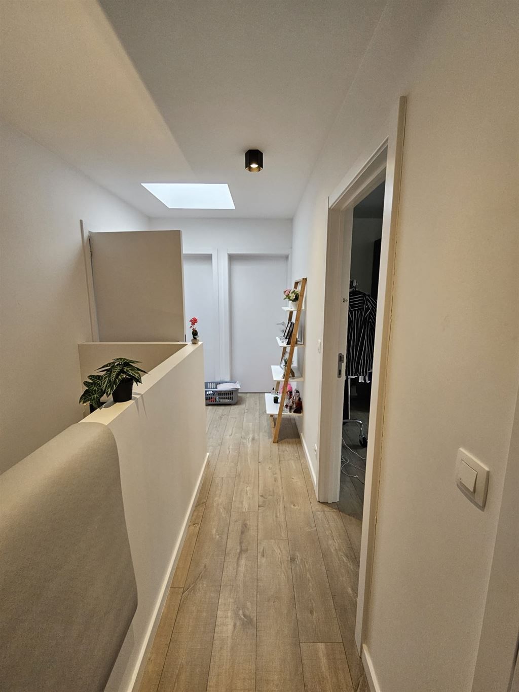 Recente gezinswoning in een rustige wijk foto 16