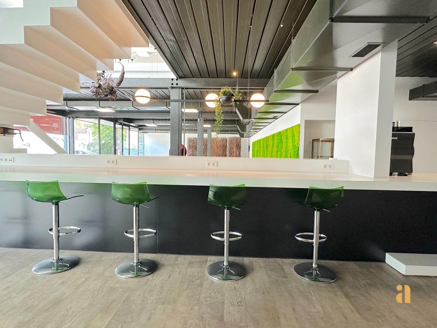 Architecturaal handelspand van 760m2 in Gent-Sint-Amandsberg foto 6