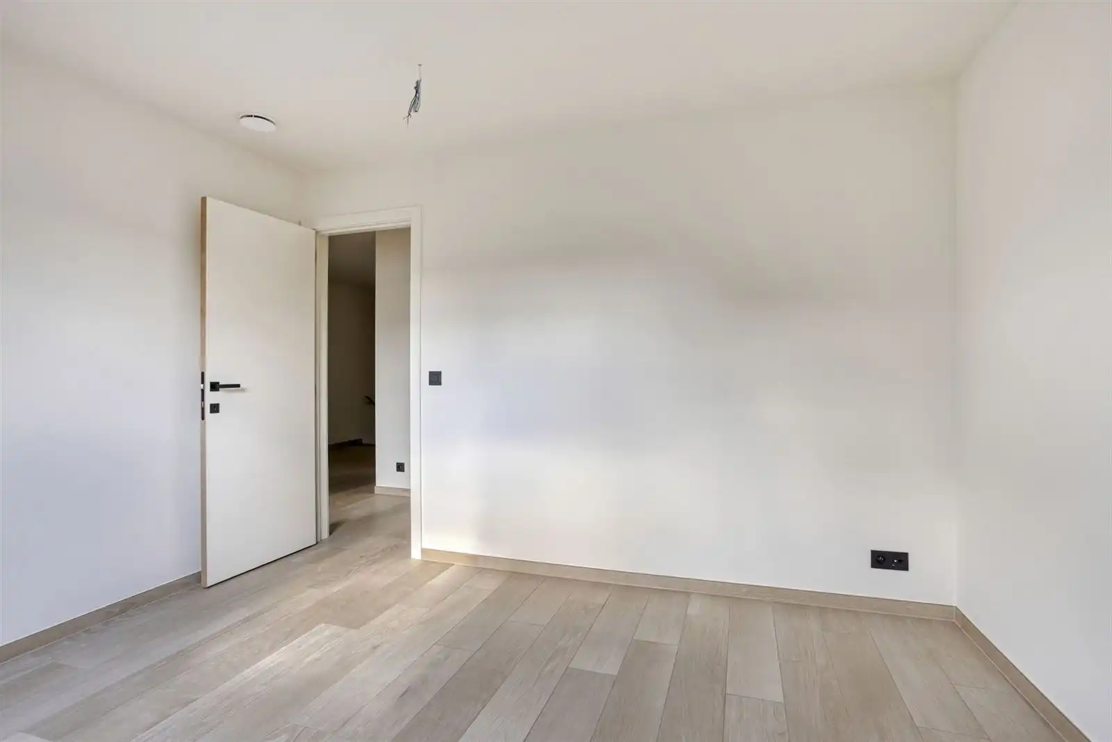 BEZOEKMOMENT  NU ZATERDAG  23/5 tsn 9u en 11  -- 3-slaapkamer appartement van 141 m² met terras van 10 m² foto 13
