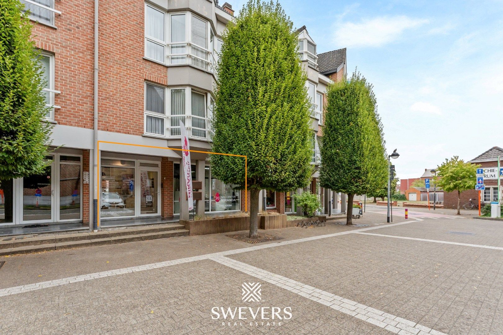 Handelspand met praktische indeling in hartje Tessenderlo foto 31