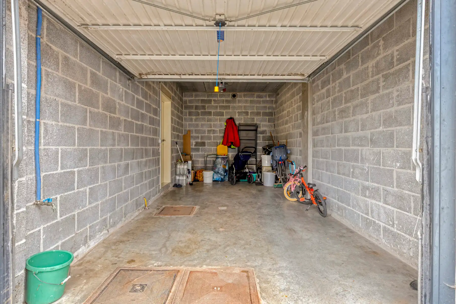 Gelijkvloers appartement met garagebox en ruim terras foto 12