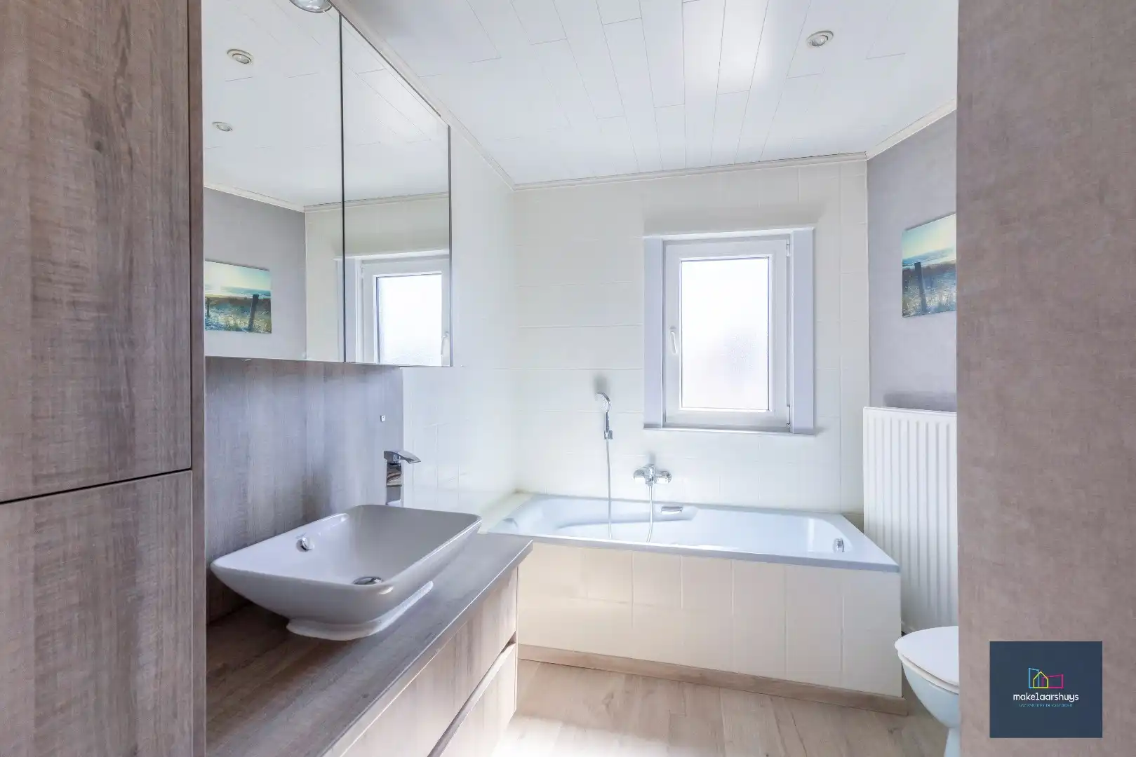 Goed onderhouden en ruime woning in rij met tuin/terras te Wondelgem foto 20