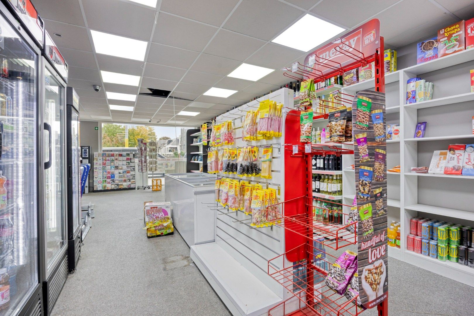 Uitstekend gelegen handelspand met meerdere mogelijkheden foto 3