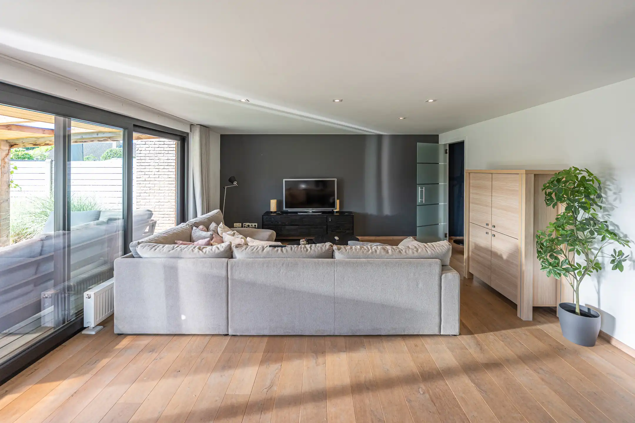 Charmante instapklare woning met tuin vlakbij het centrum foto 5