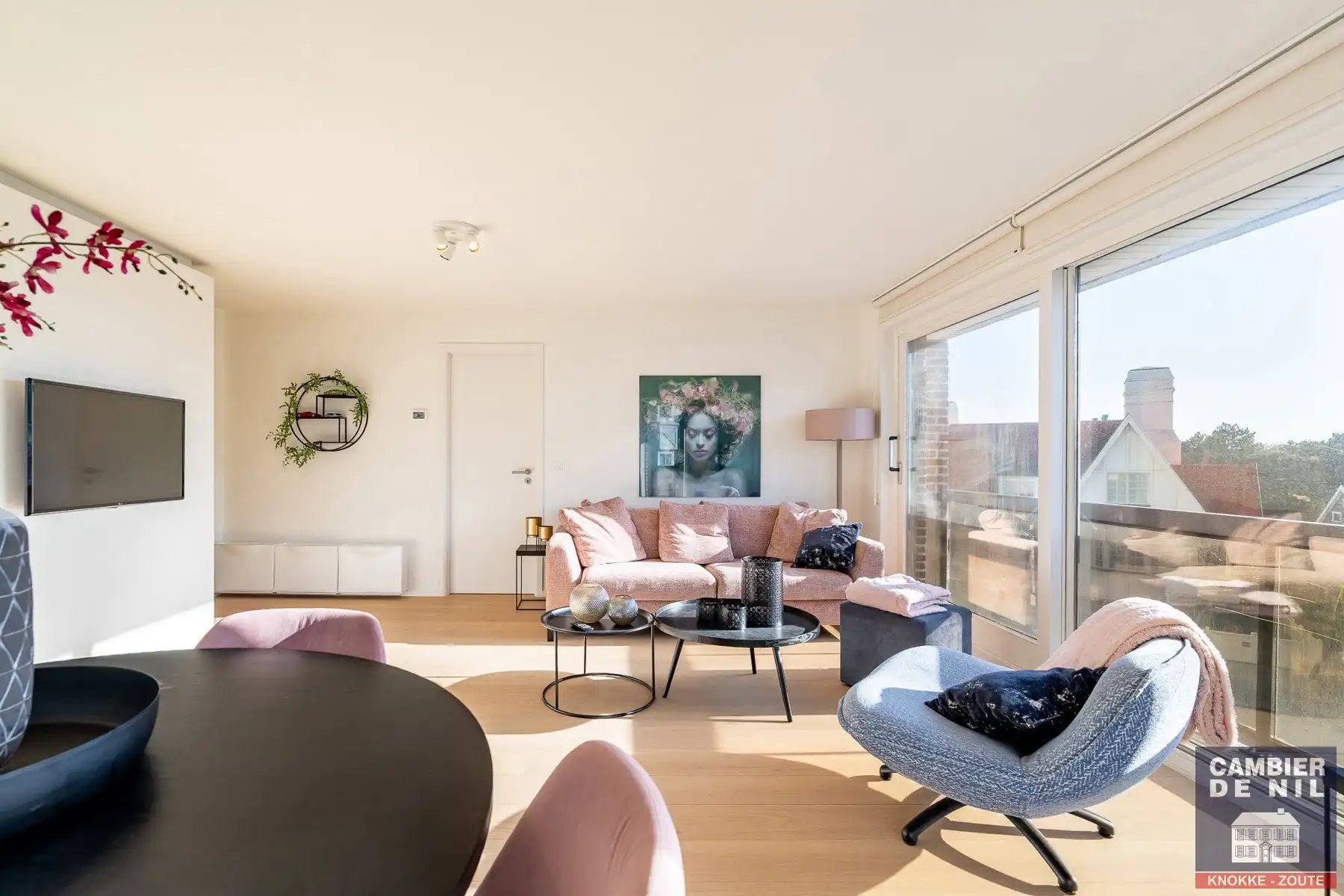 Gerenoveerd en gemeubeld appartement op toplocatie - Open zicht foto 4