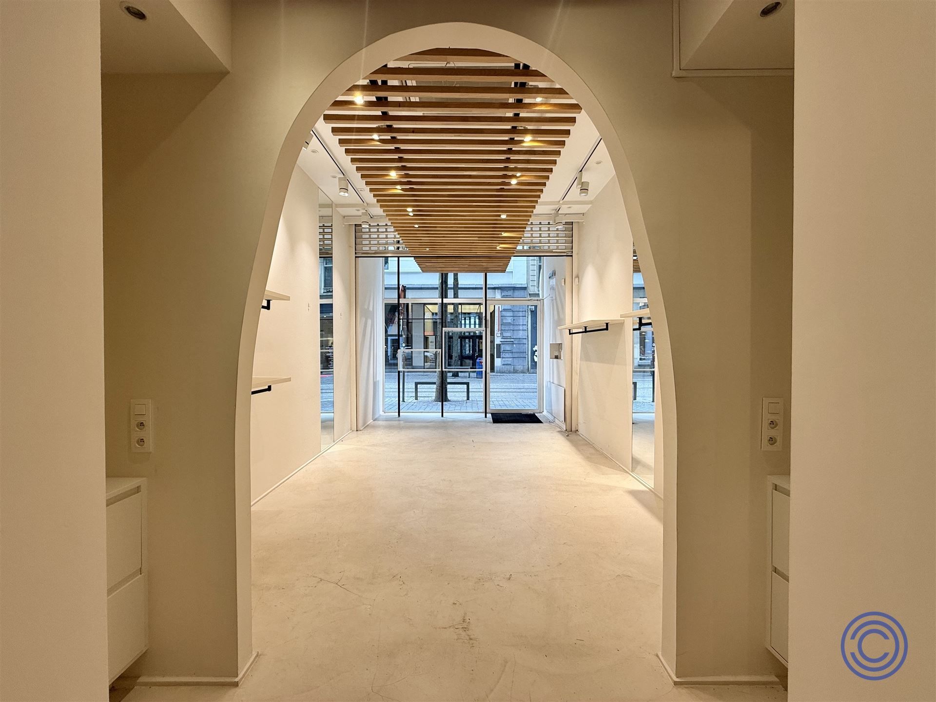 Handelspand  ca. 95m² op toplocatie! foto 4