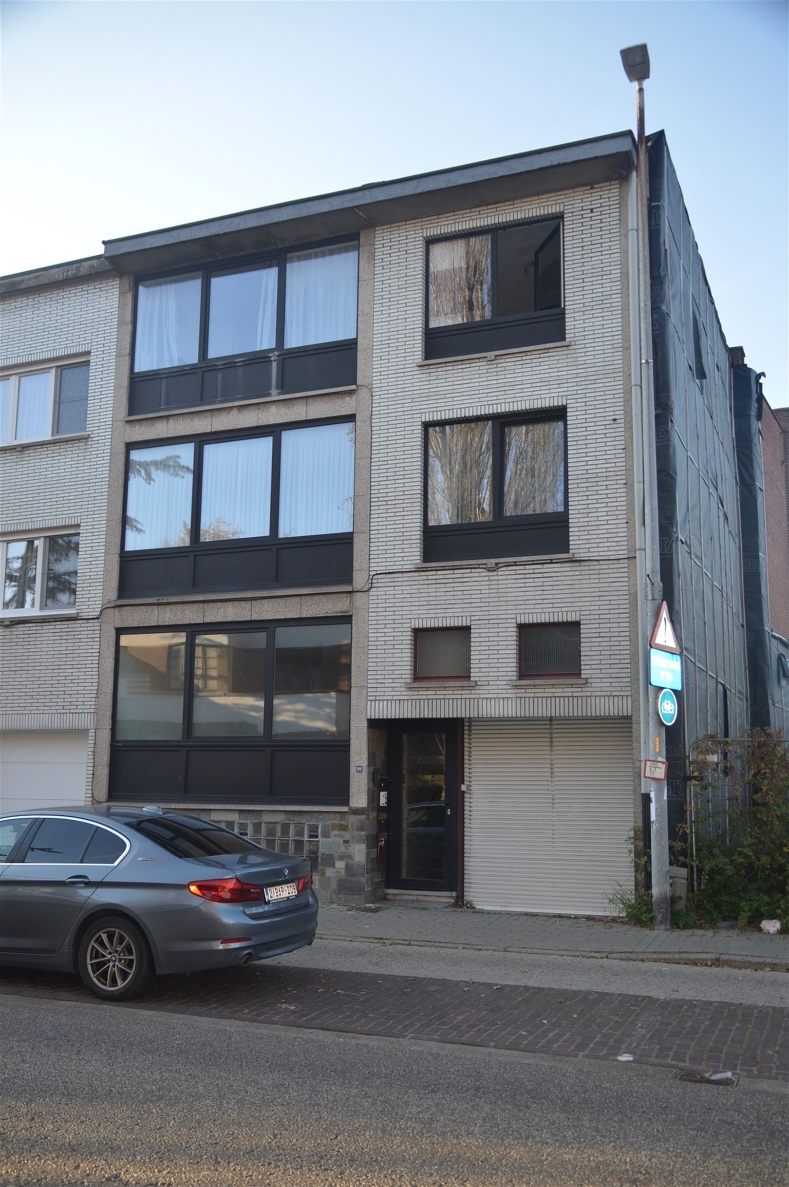 Appartement foto {{pictureIndex}}
