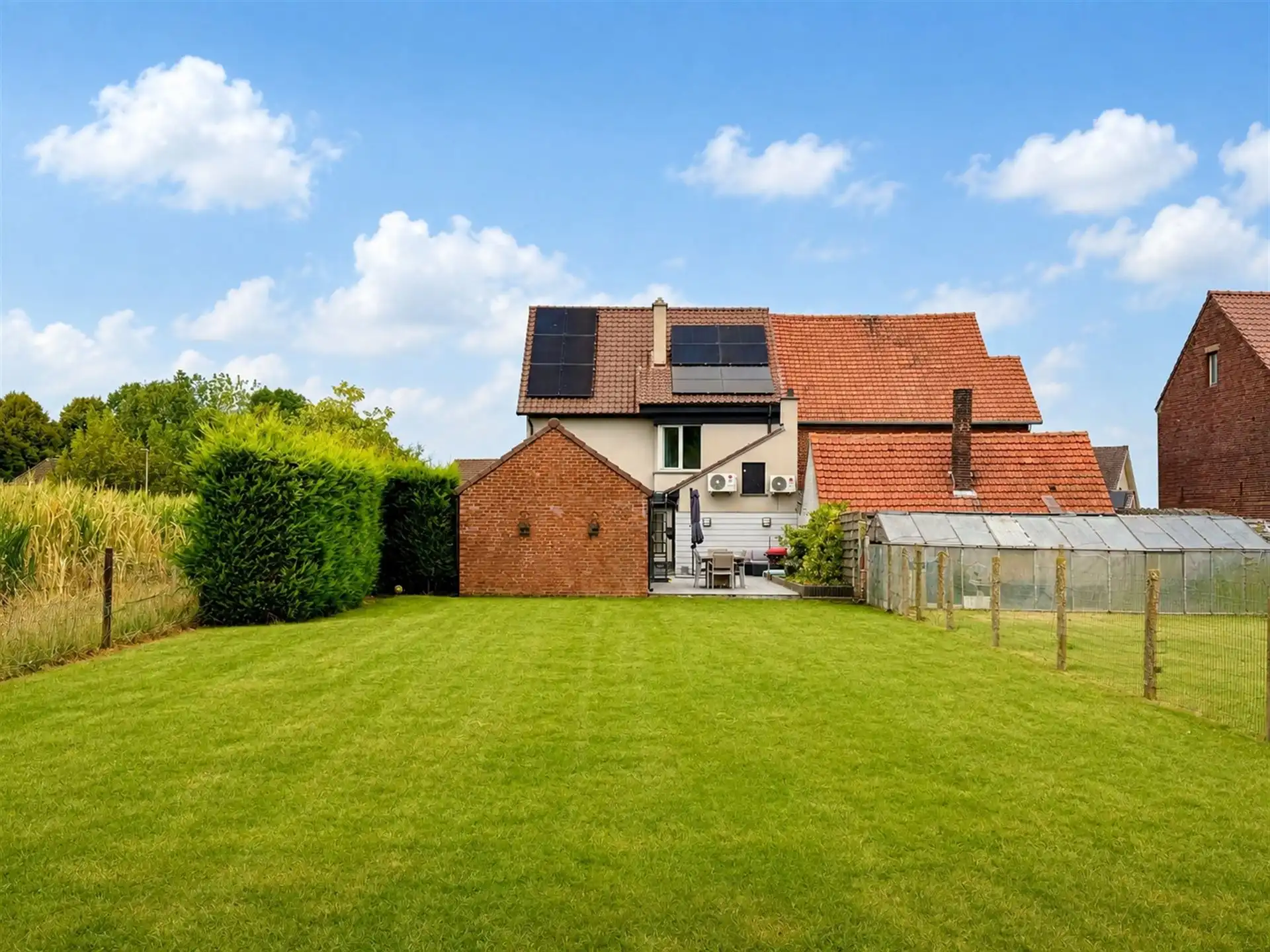 Instapklaar wonen met energiezuinig comfort, verrassend veel ruimte en een zonnige tuin. foto 19