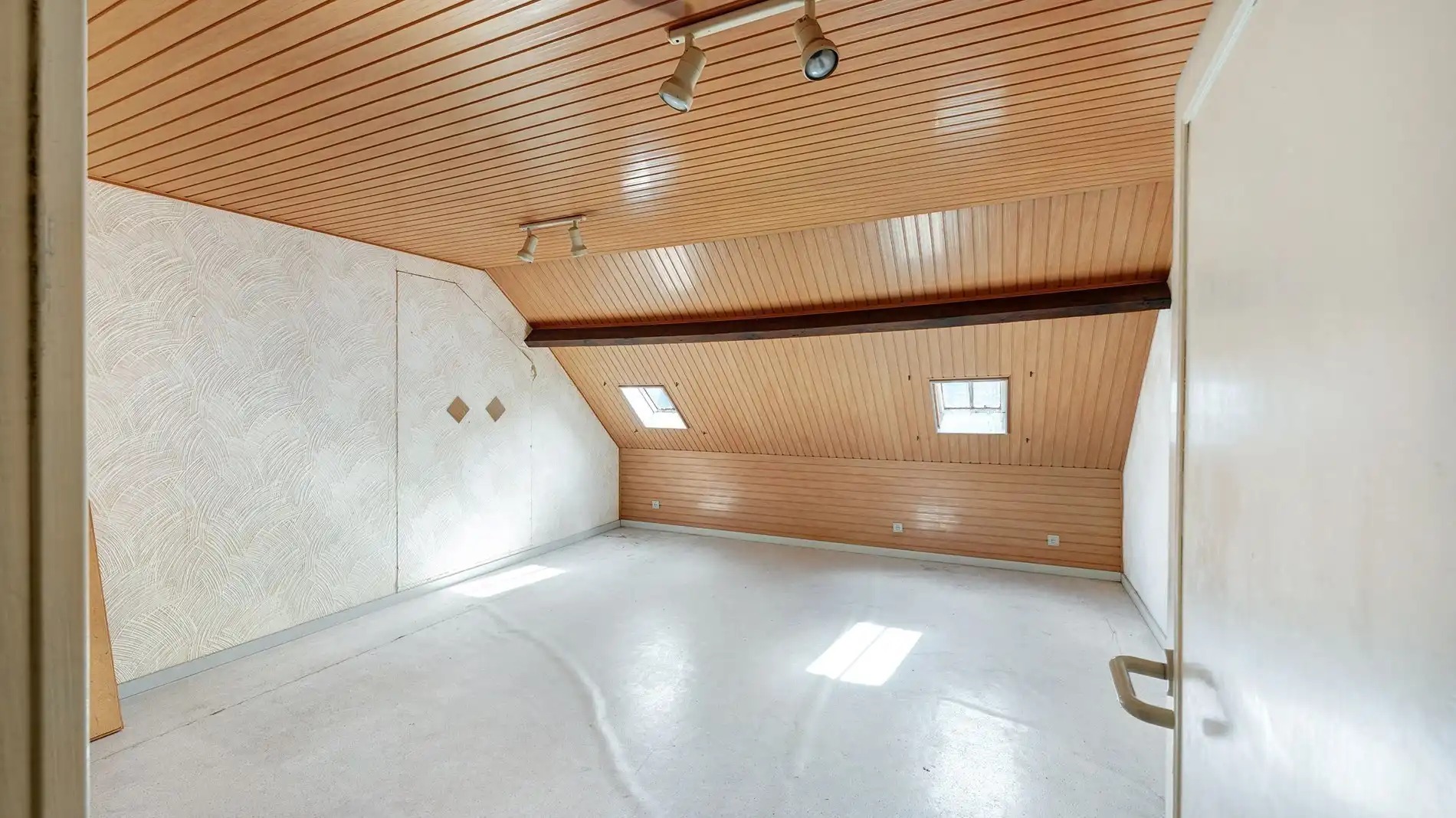 Grote, brede woning met leuke stadstuin te Heist-aan-Zee foto 20