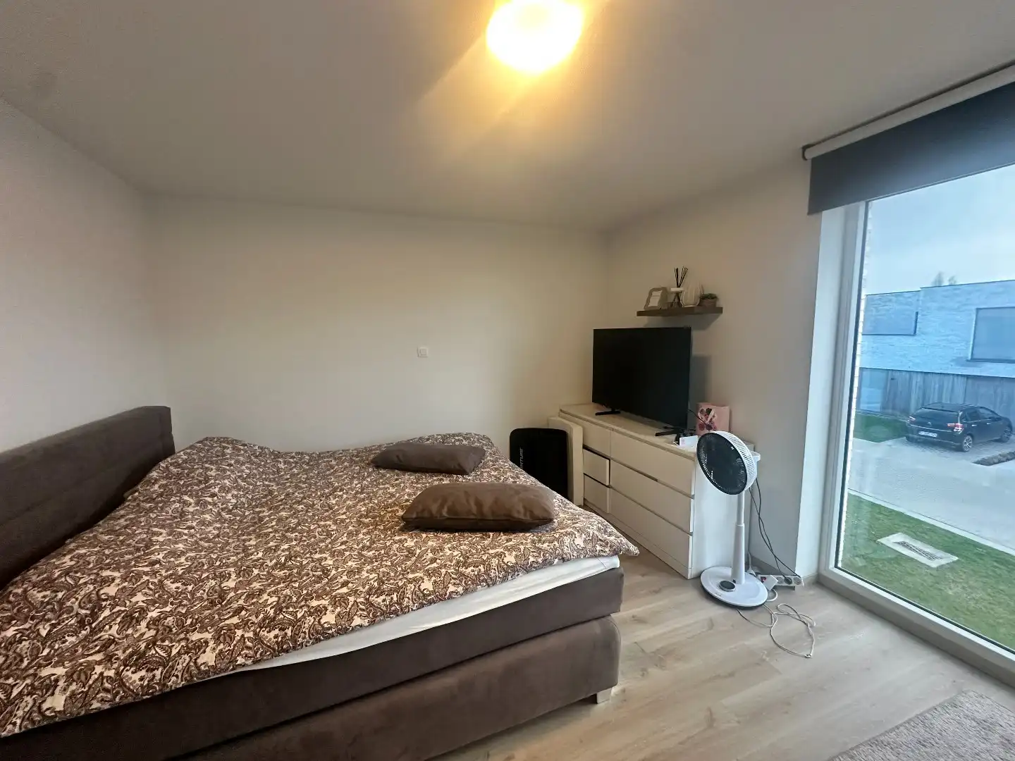 Centraal gelegen nieuwbouwwoning met drie slaapkamers foto 6