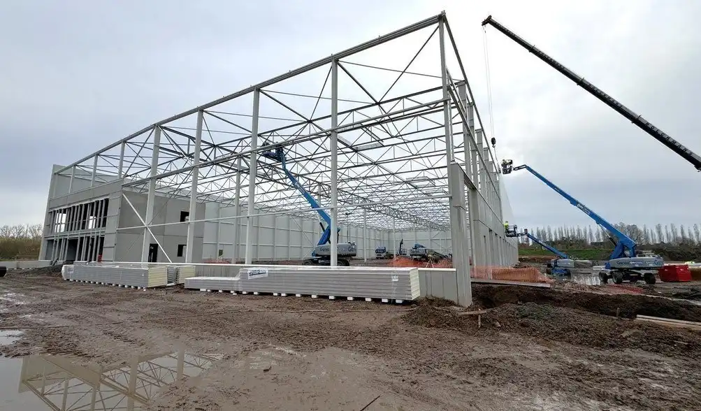 Bedrijfspand te huur in Antwerp South Logistics te Willebroek foto 5