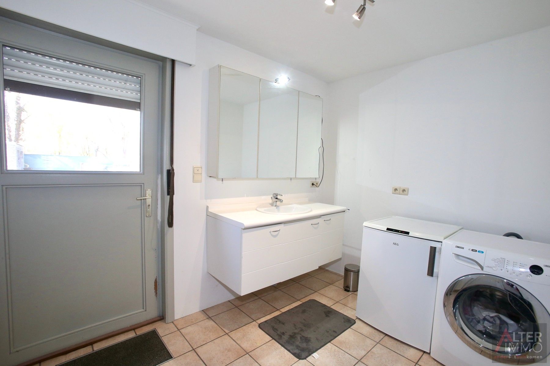 Stijlvolle, goed onderhouden woning met 3 slaapkamers op 9a 50ca te Zolder-Boekt. foto 13