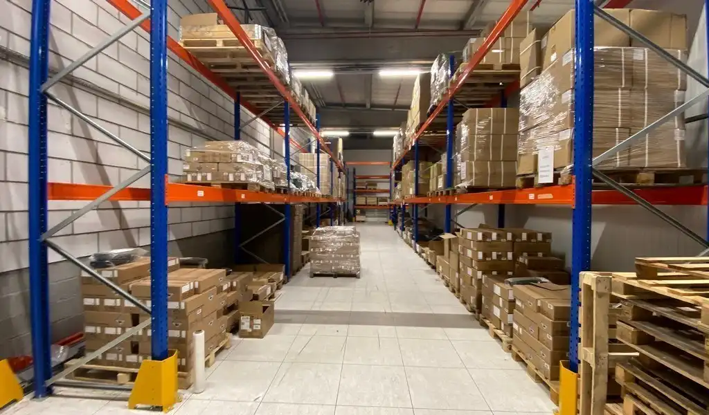 Magazijn te huur op logistieke site te Bornem foto 4