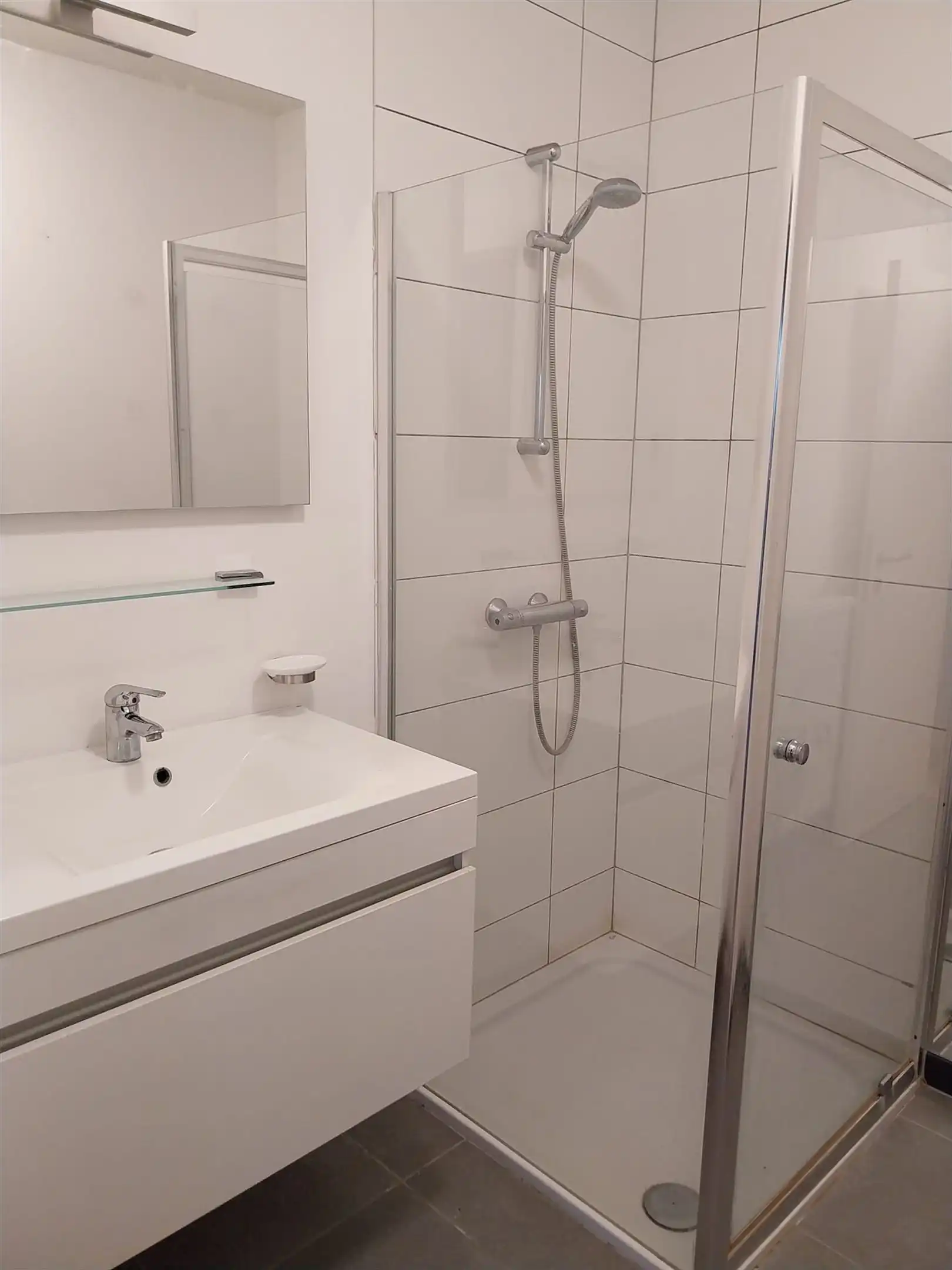 TE HUUR: Recent appartement met één slaapkamer te Heusden-Zolder! foto 7