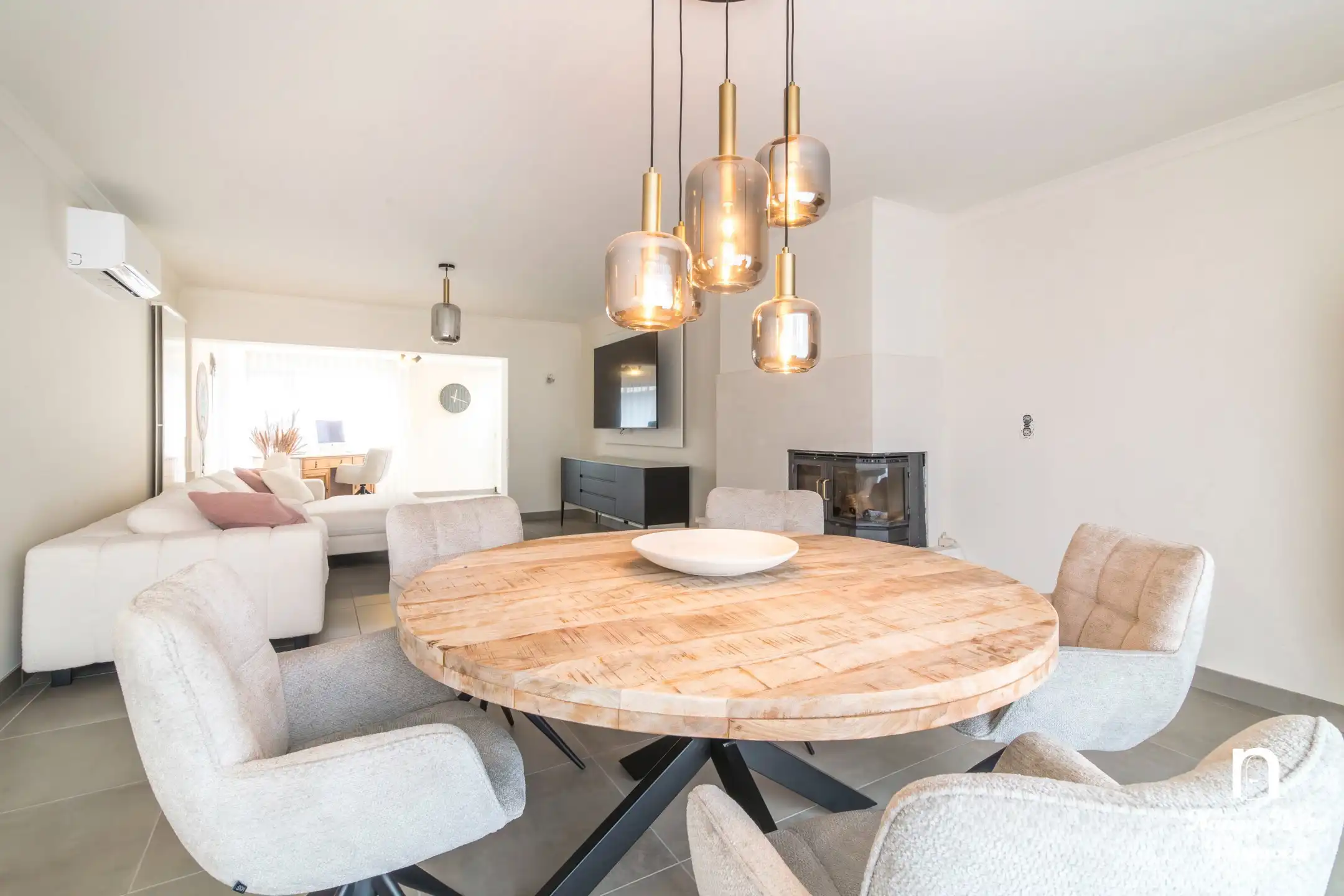 Gelijkvloers wonen in alle rust, op een royaal perceel foto 3