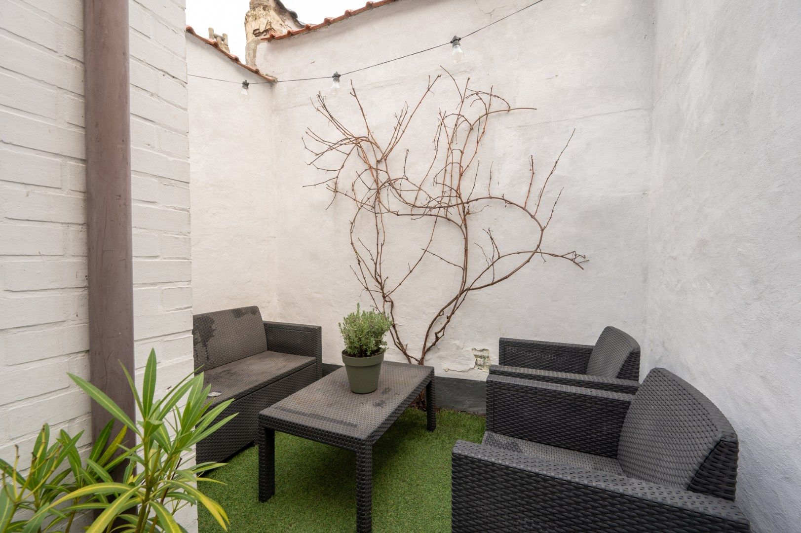 Instapklare rijwoning nabij de Brugse Vesten foto 7