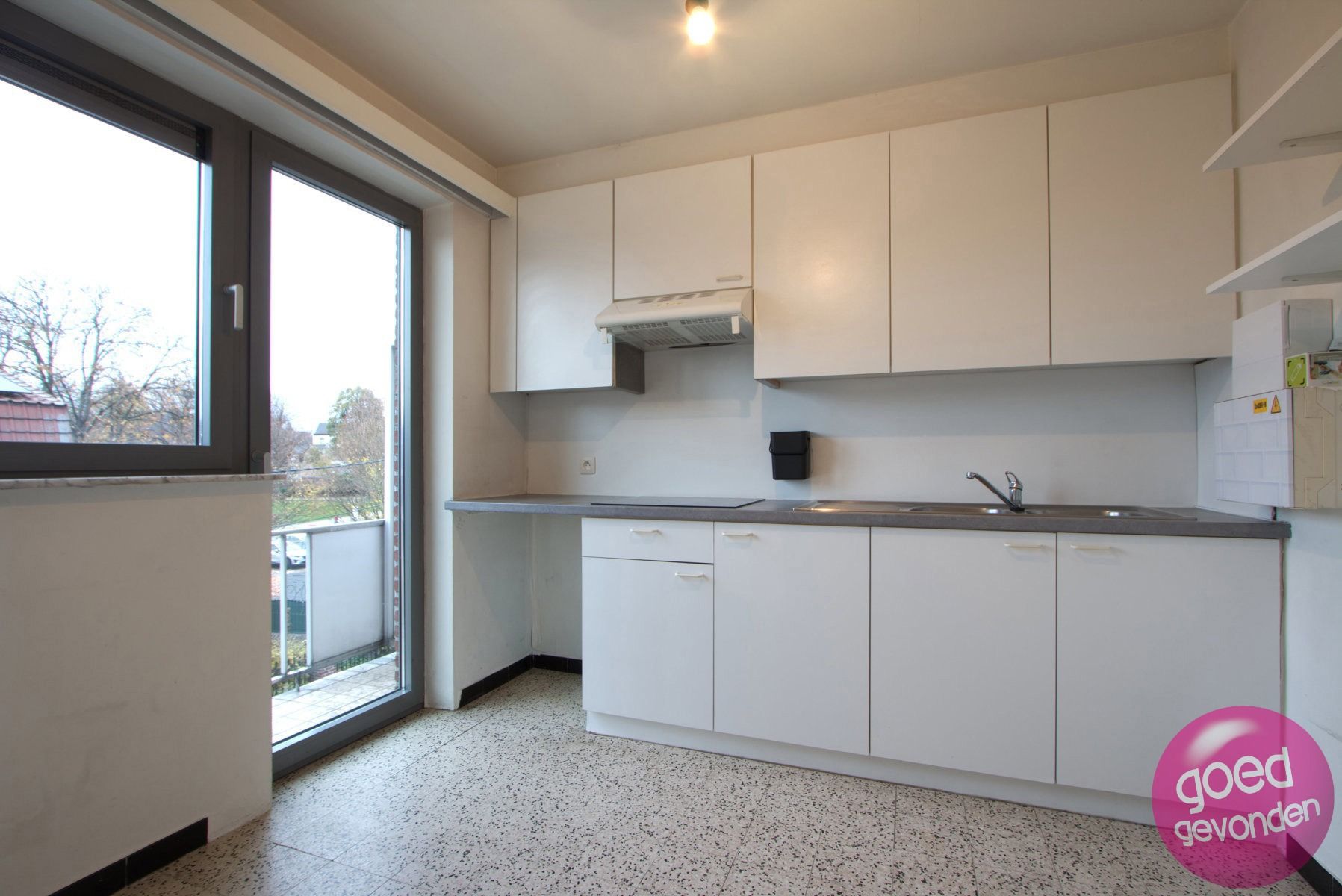 APP 2 SLK - BALKON - KELDER - FIETSLOKAAL - CENTRUM - RUSTIG foto 7