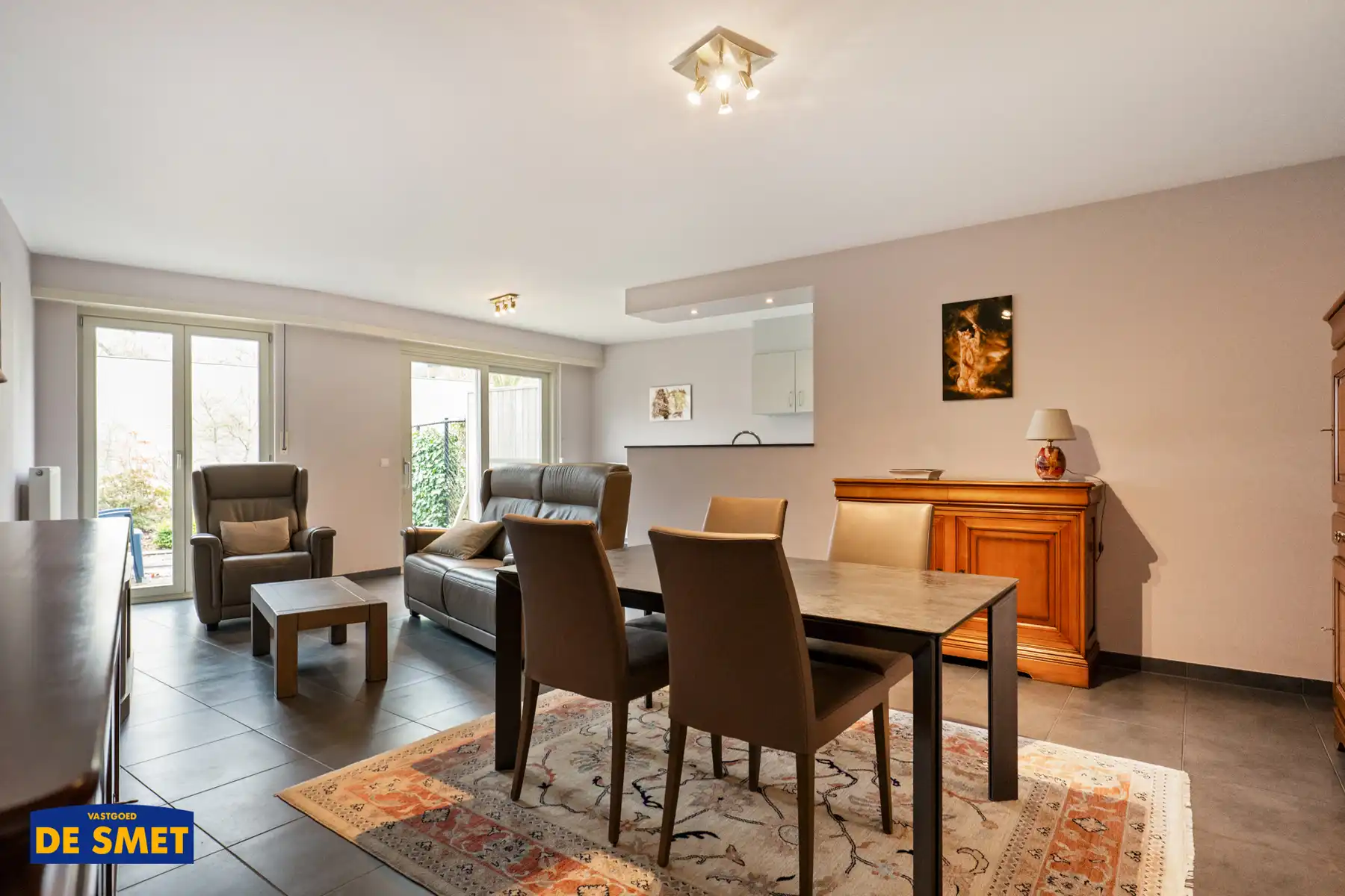 Gelijkvloers appartement met tuin, autostaanplaats én kelder foto 3