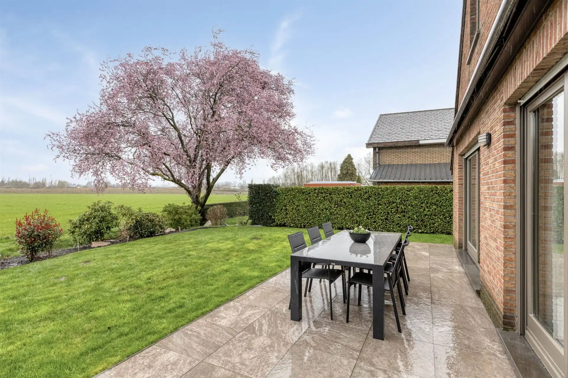 Instapklare woning met 3 slaapkamers en tuin.  foto 22