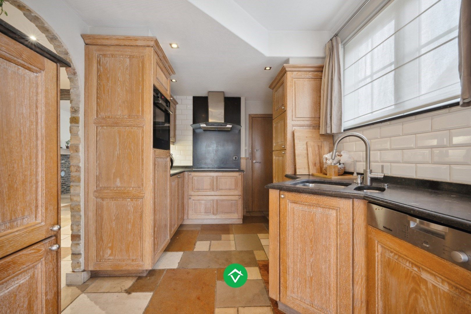 Instapklare woning met 3 slaapkamers en welness te Eernegem foto 6