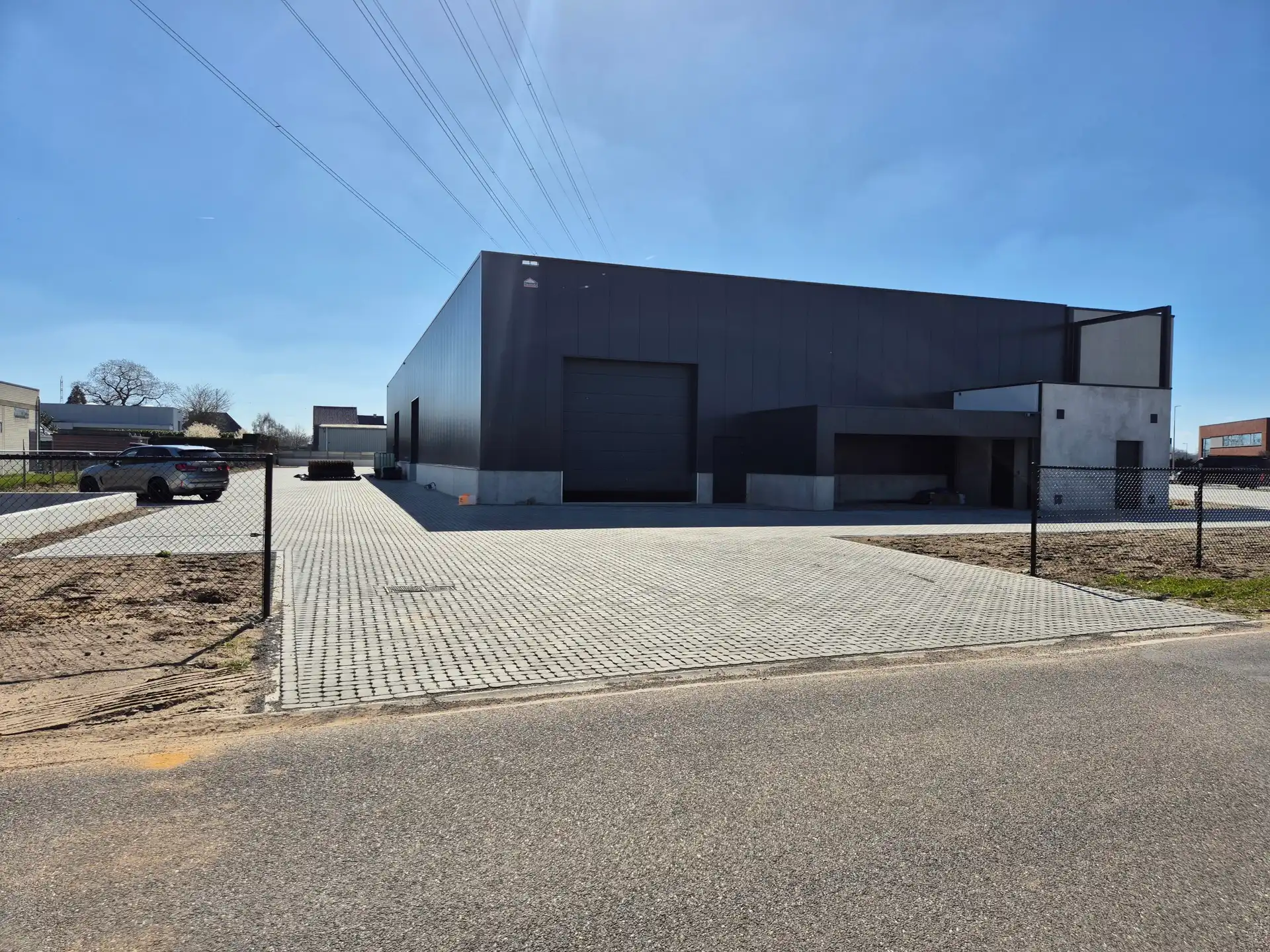TE KOOP: KMO-unit 4 (opp. 1080m²) op 'Jagersborg' in Maaseik foto 3