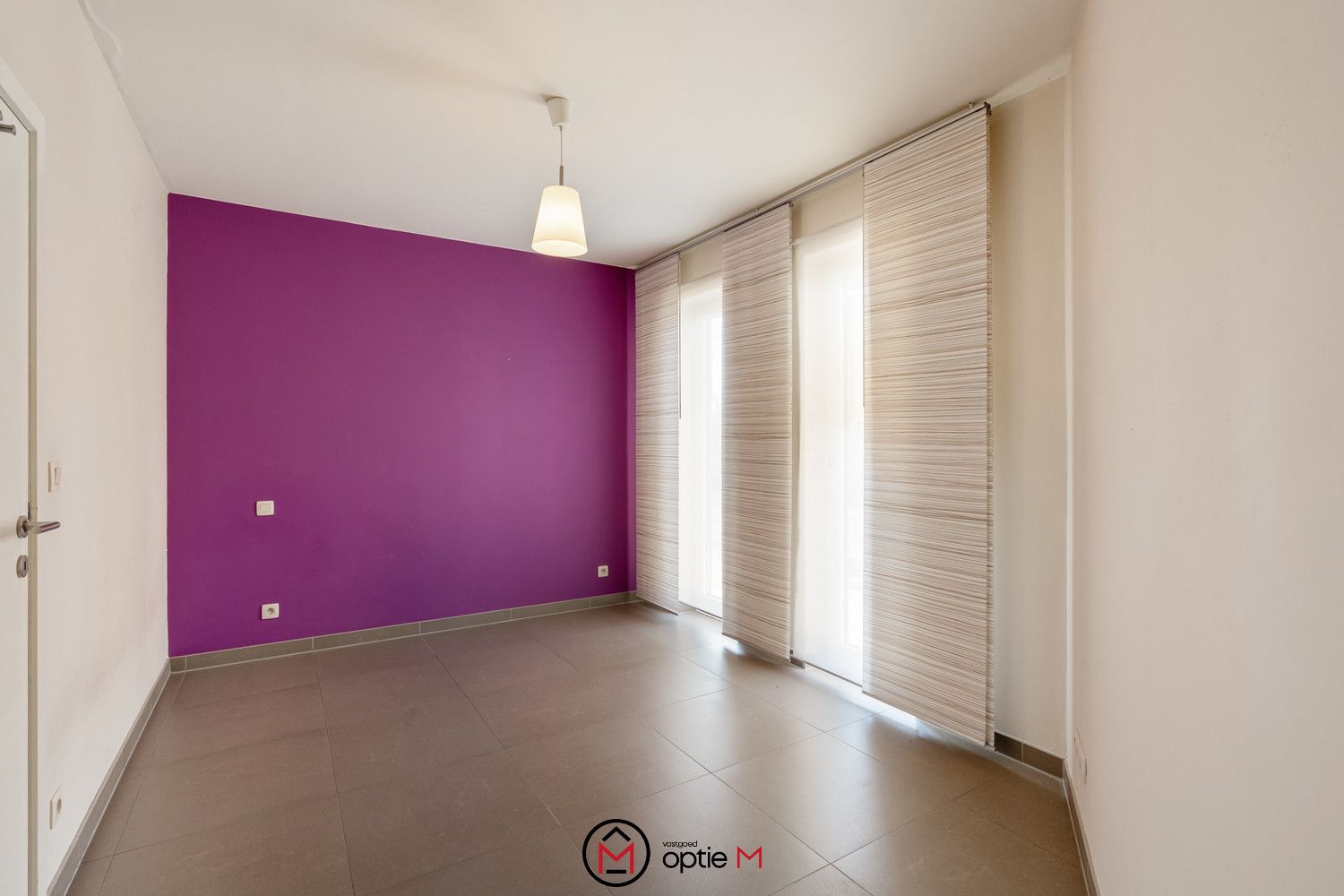 GELIJKVLOERS APPARTEMENT IN BILZEN foto 11