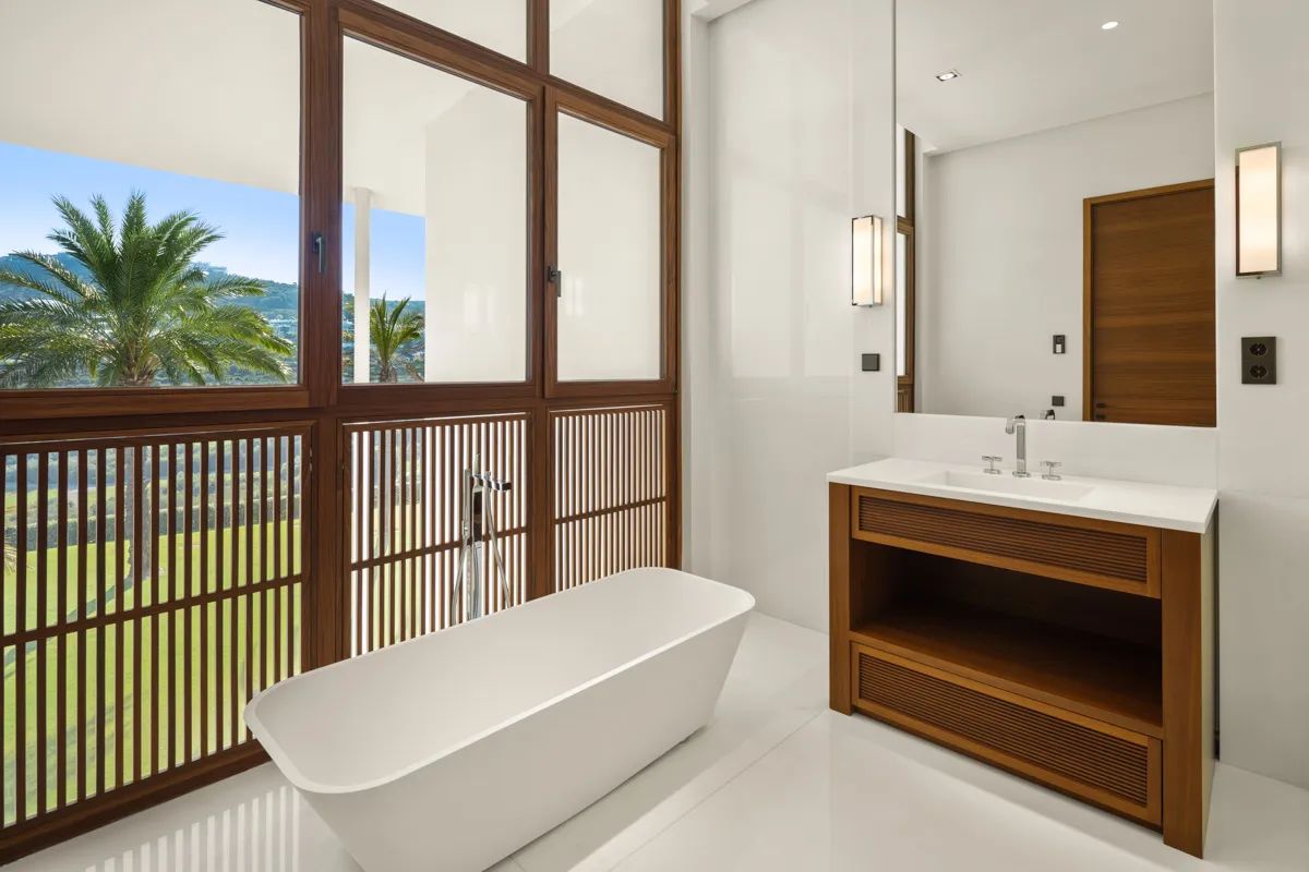 Luxe geherdefinieerd: uitzonderlijke villa in een prestigieus golf resort foto 16