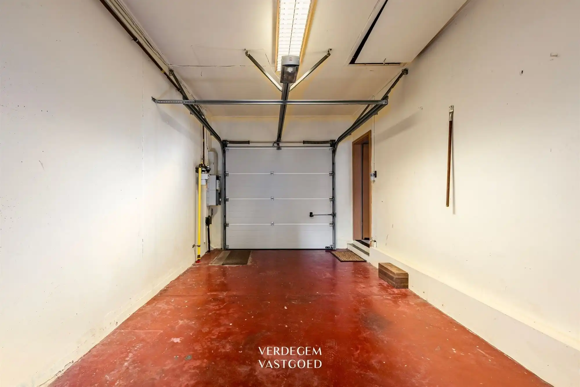Bungalow met 3 slaapkamers, inpandige garage en dubbele oprit foto 14