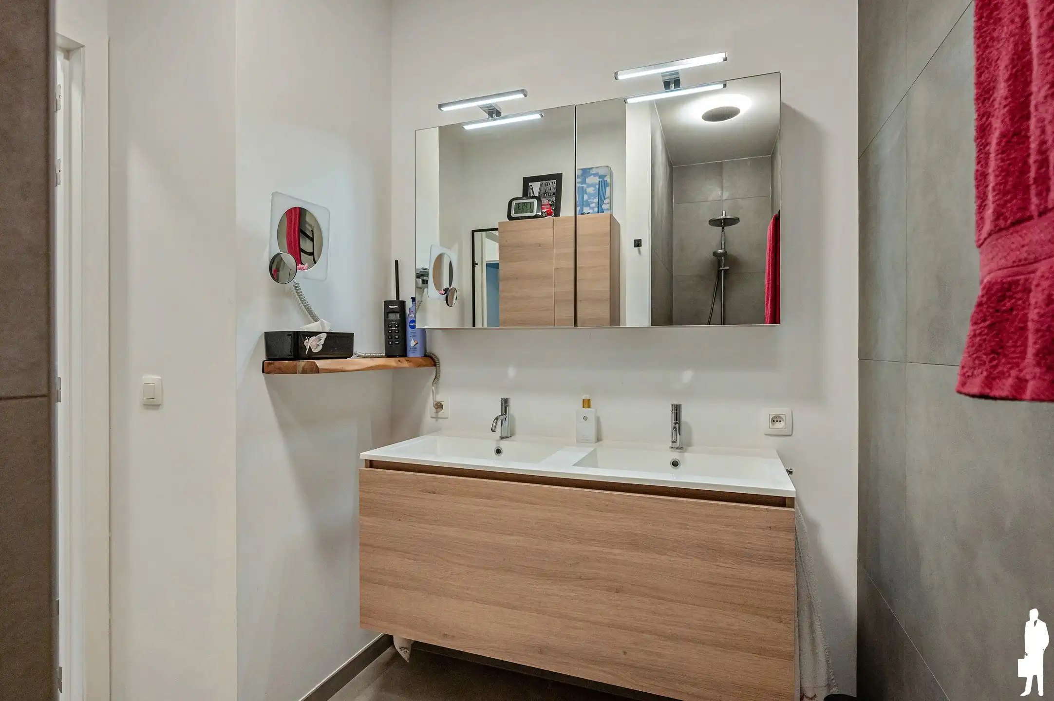 Instapklaar gelijkvloers appartement met tuin, in het centrum! foto 8