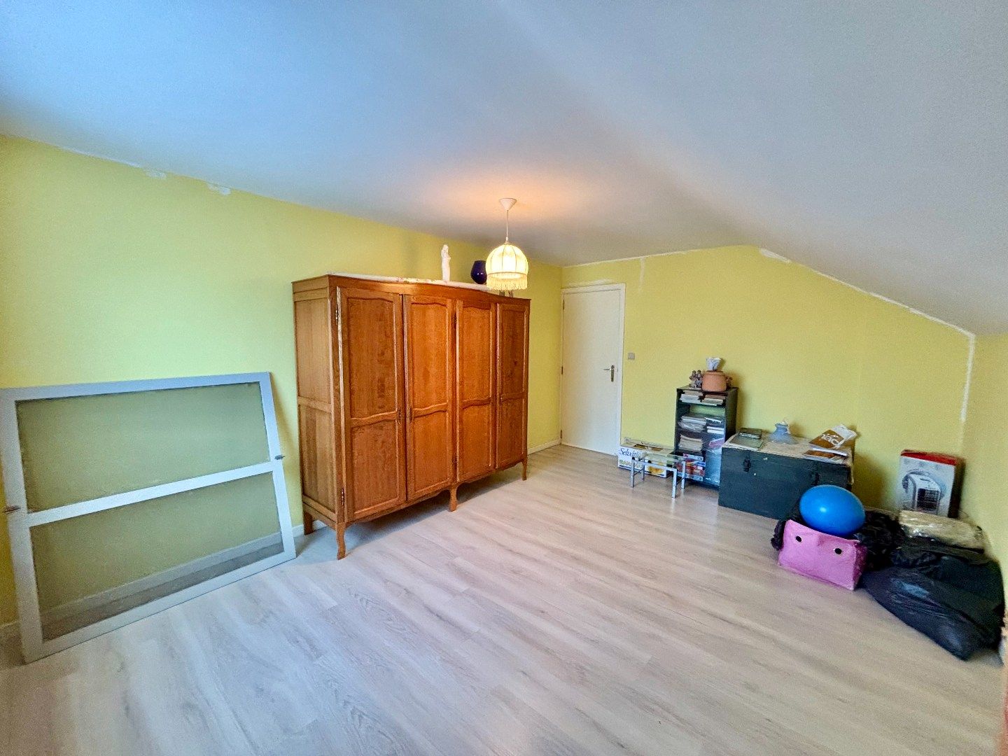 ALLEENSTAANDE VILLA OP 700M² IN EEN RUSTIGE WIJK MET 4SLPKS, GARAGE VOOR 2 WAGENS EN RUIME TUIN  foto 22