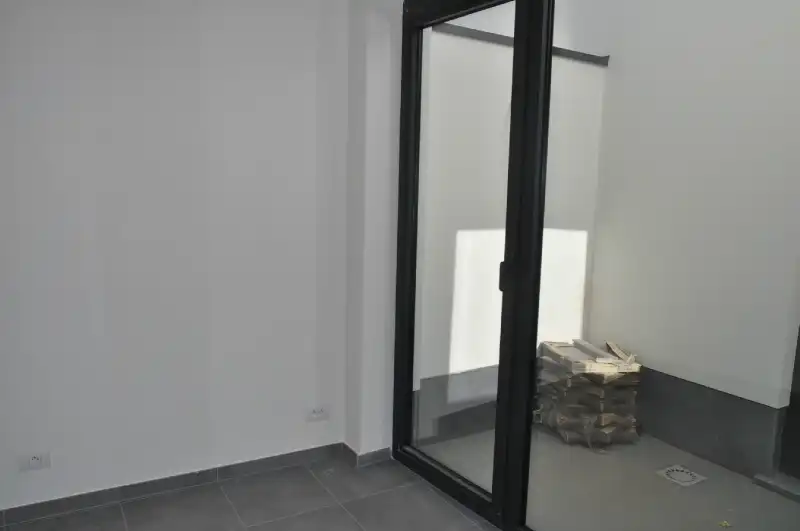 Prachtig en ruim energiezuinig appartement op het gelijkvoers met ruime privé-terras. foto 6