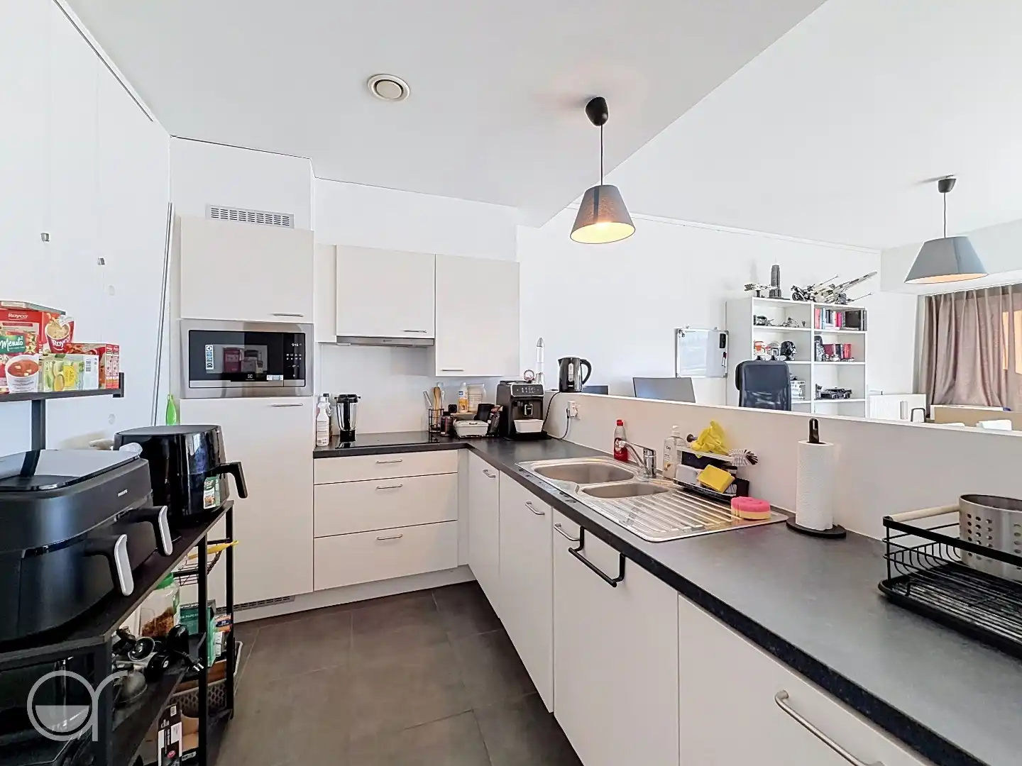 1 slaapkamer appartement met zicht op water & een ondergrondse parkeerplaats foto 4