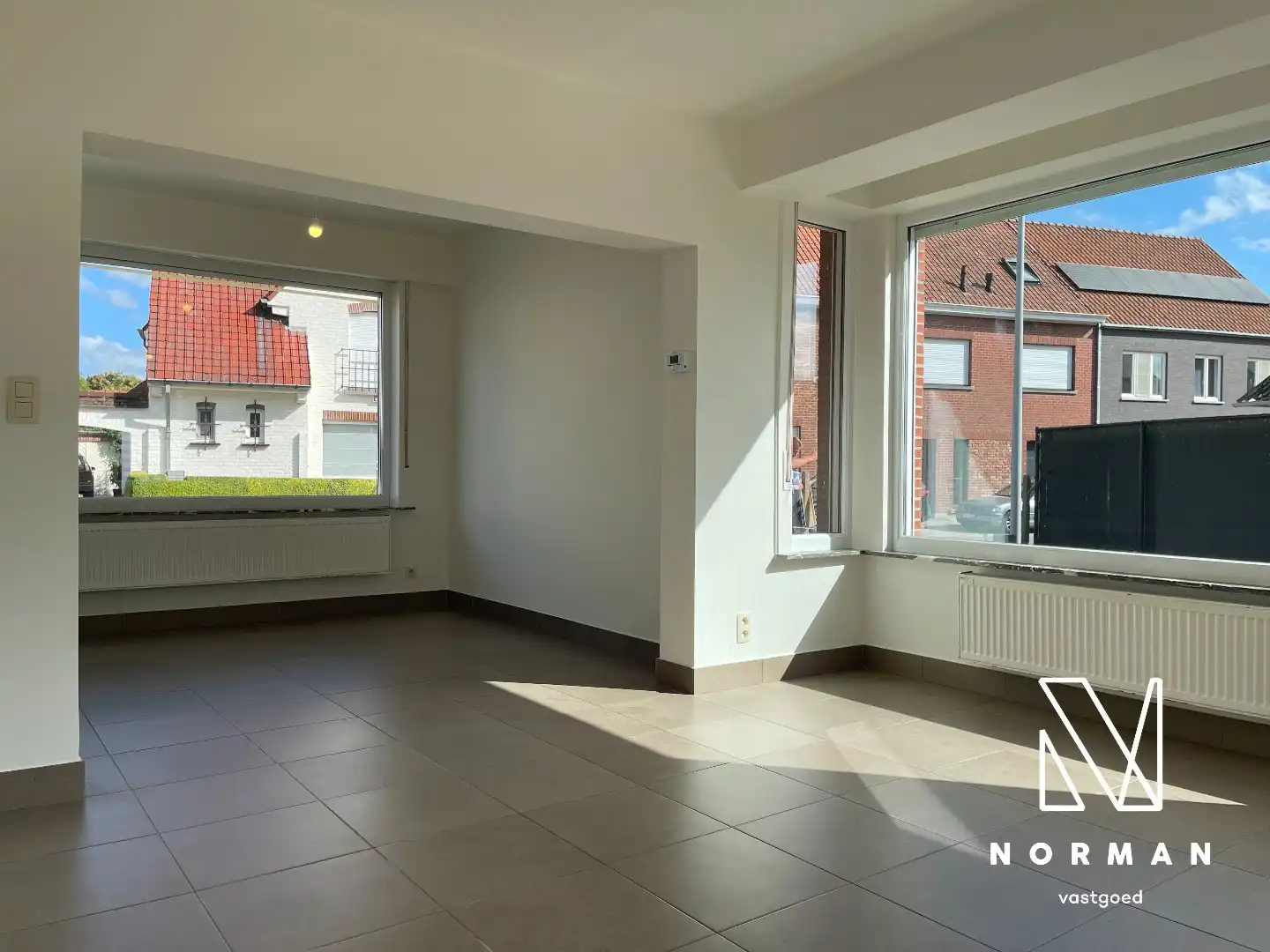 Instapklare, stijlvol gerenoveerde woning nabij het centrum van Kuurne foto 2