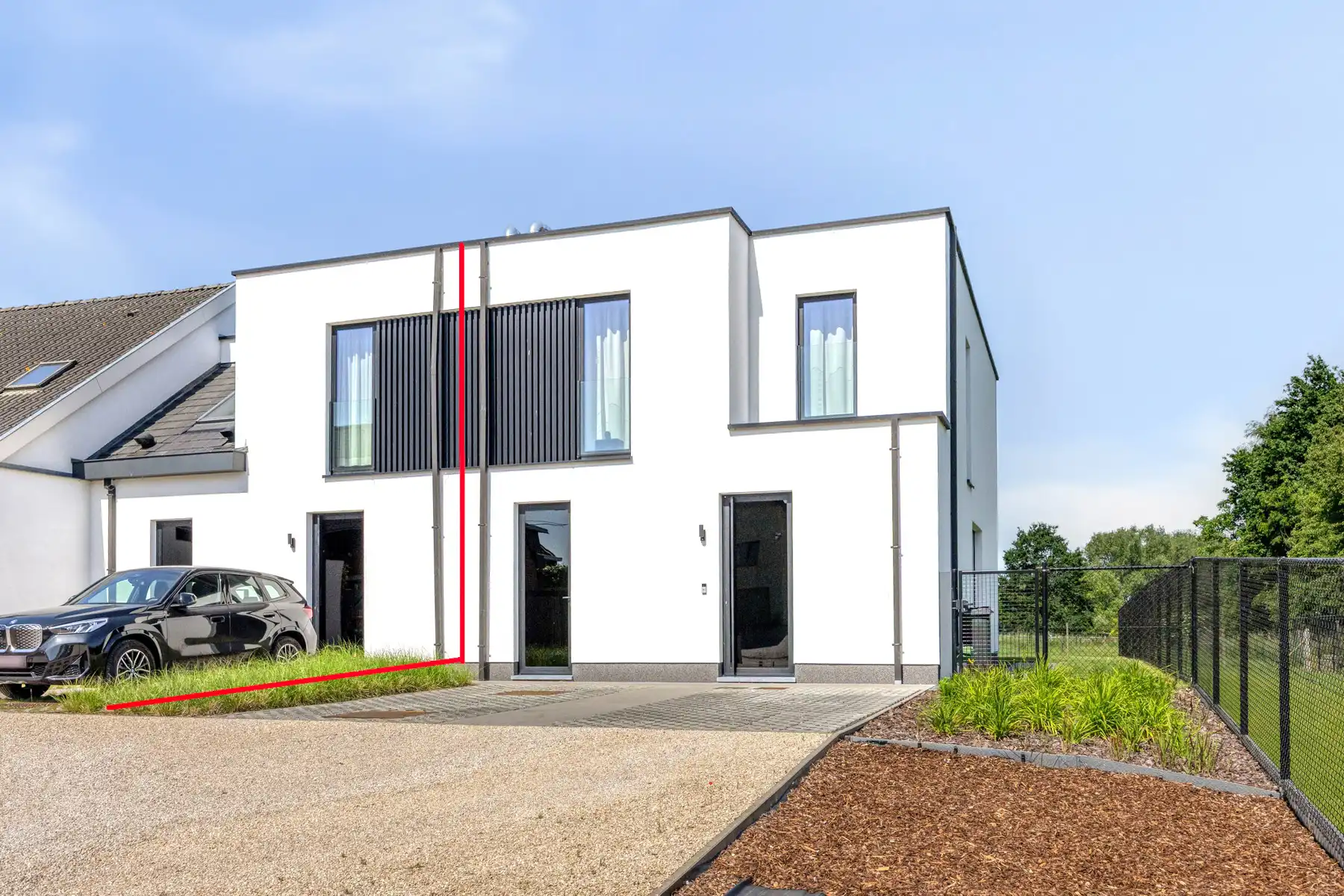 Recente ('23) energie-neutrale woning met 3 slaapkamers foto {{pictureIndex}}