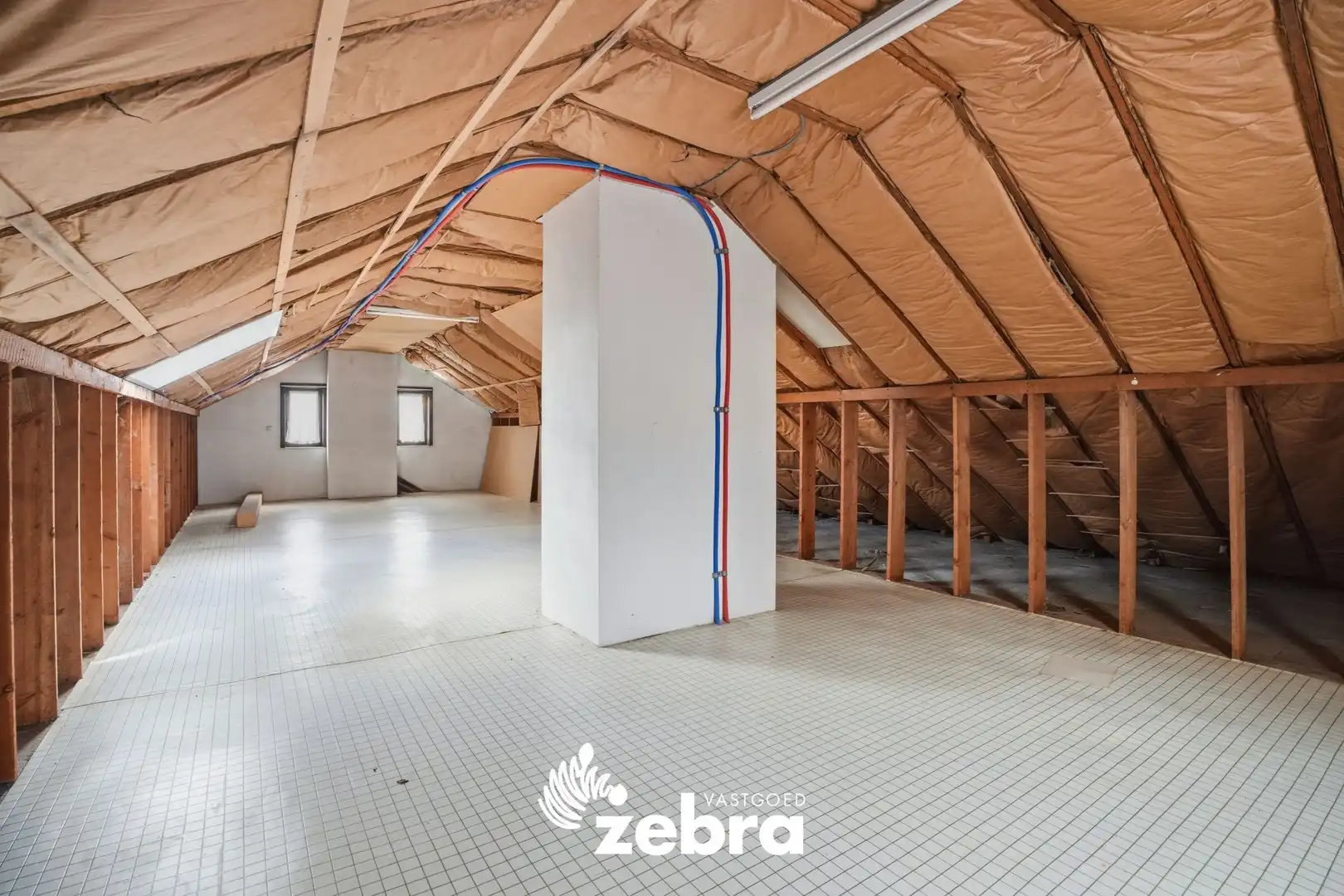 Op te frissen open bebouwing met zonnige tuin in Moorslede! foto 18