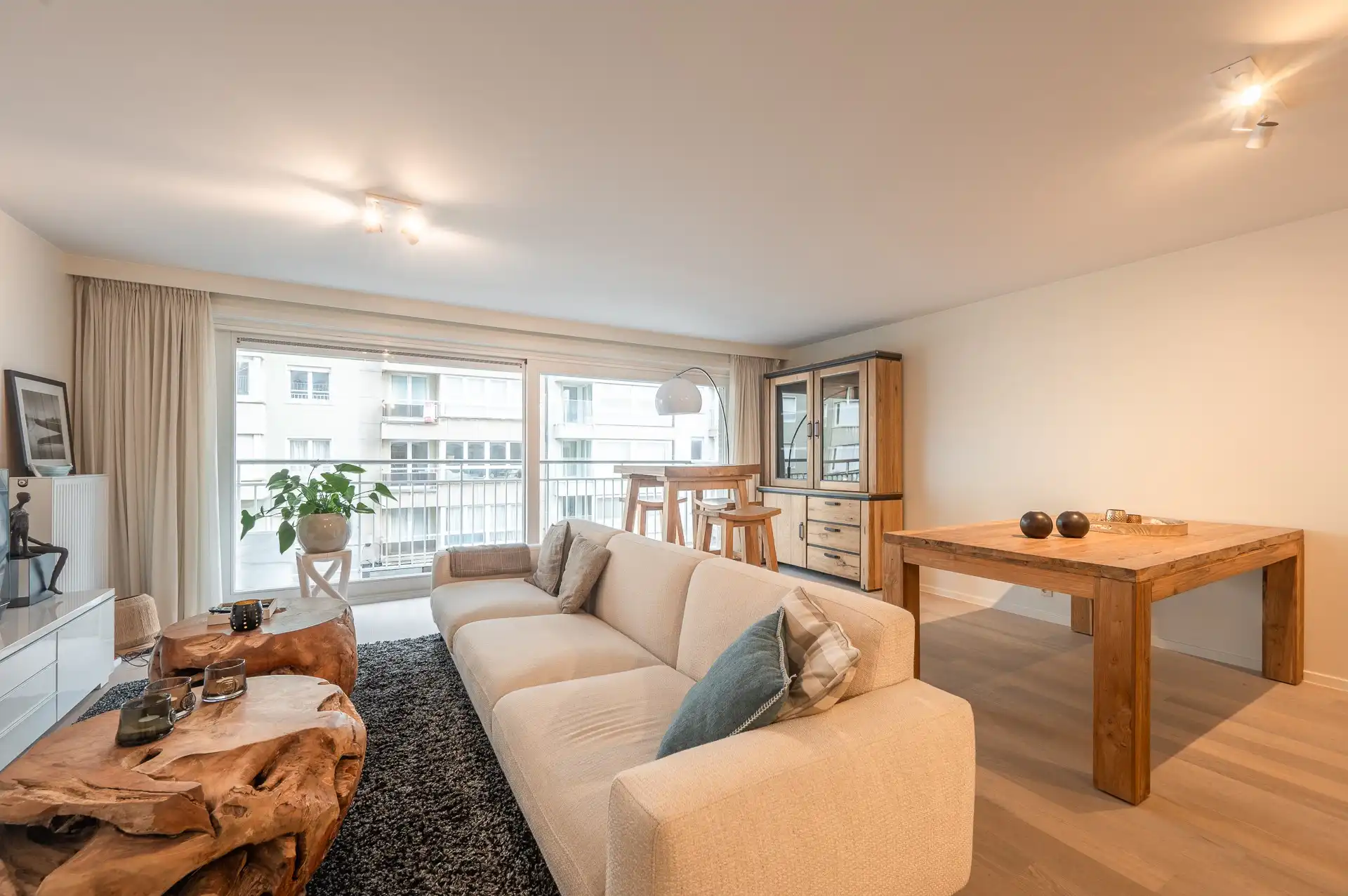 Lichtrijk appartement met 2 slaapkamers in een rustige zijstraat van de Zeedijk foto 5