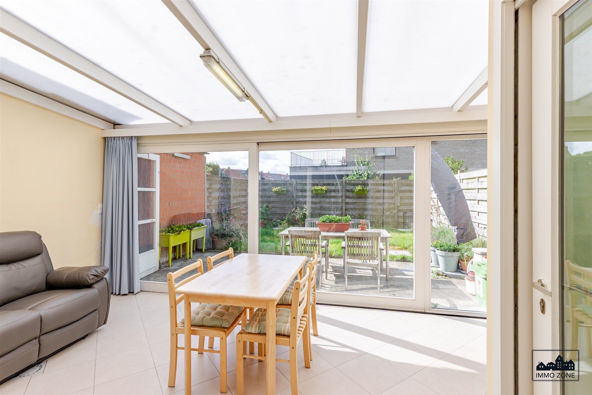 Ruime, lichtrijke woning met 3 slaapkamers in Sint-Niklaas foto 5